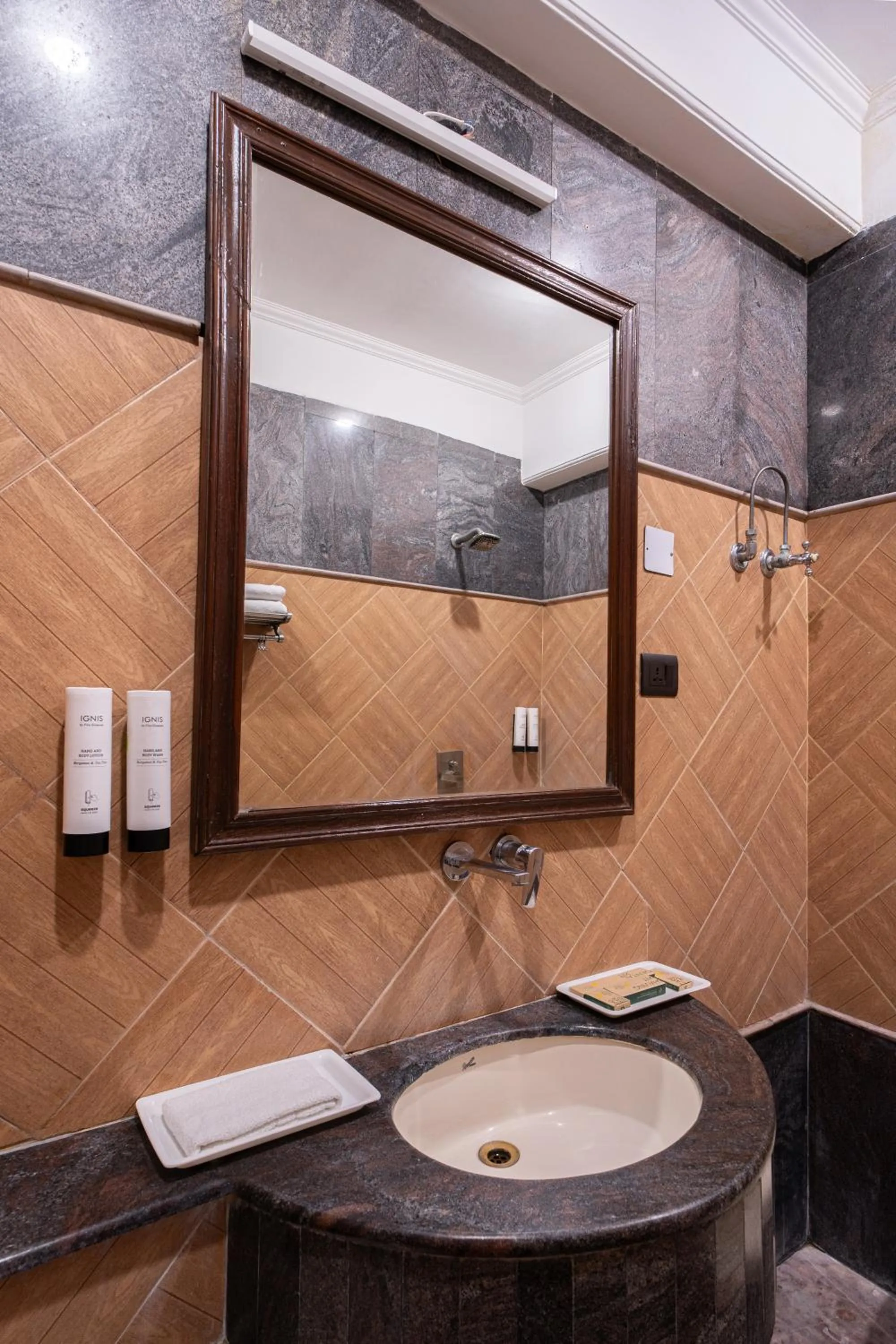 Toilet in Hotel Sunstar Grand