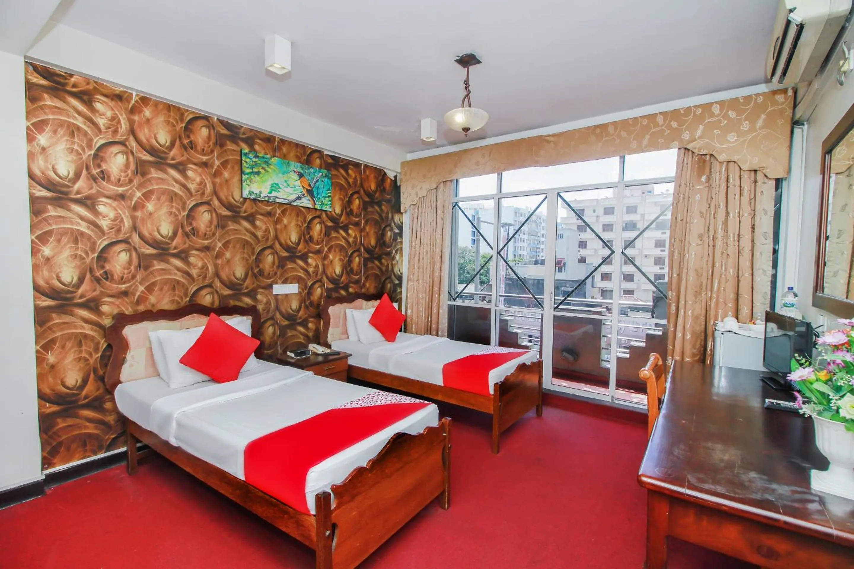 Bedroom, Bed in Omega Regency Colombo