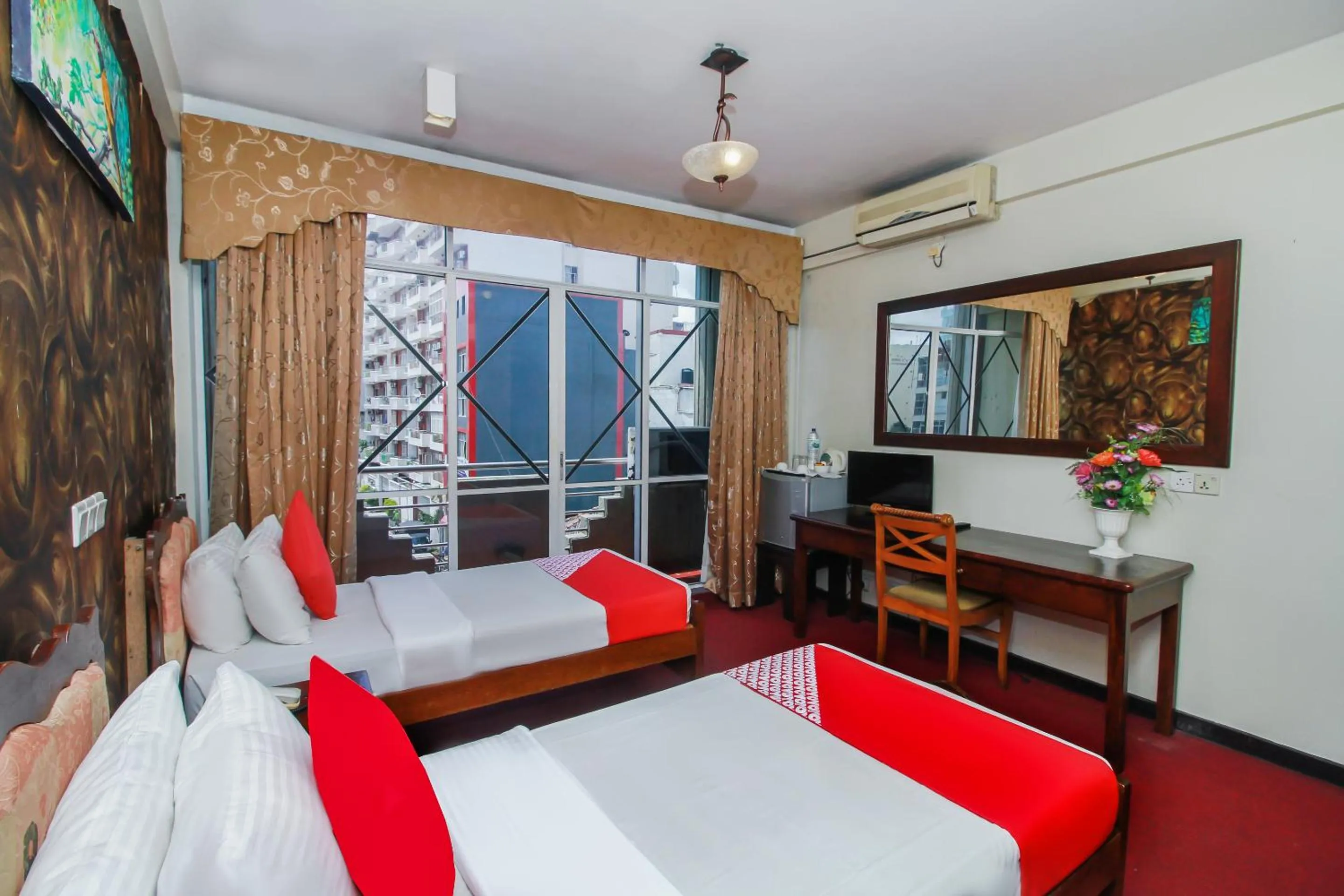 Bedroom, Bed in Omega Regency Colombo