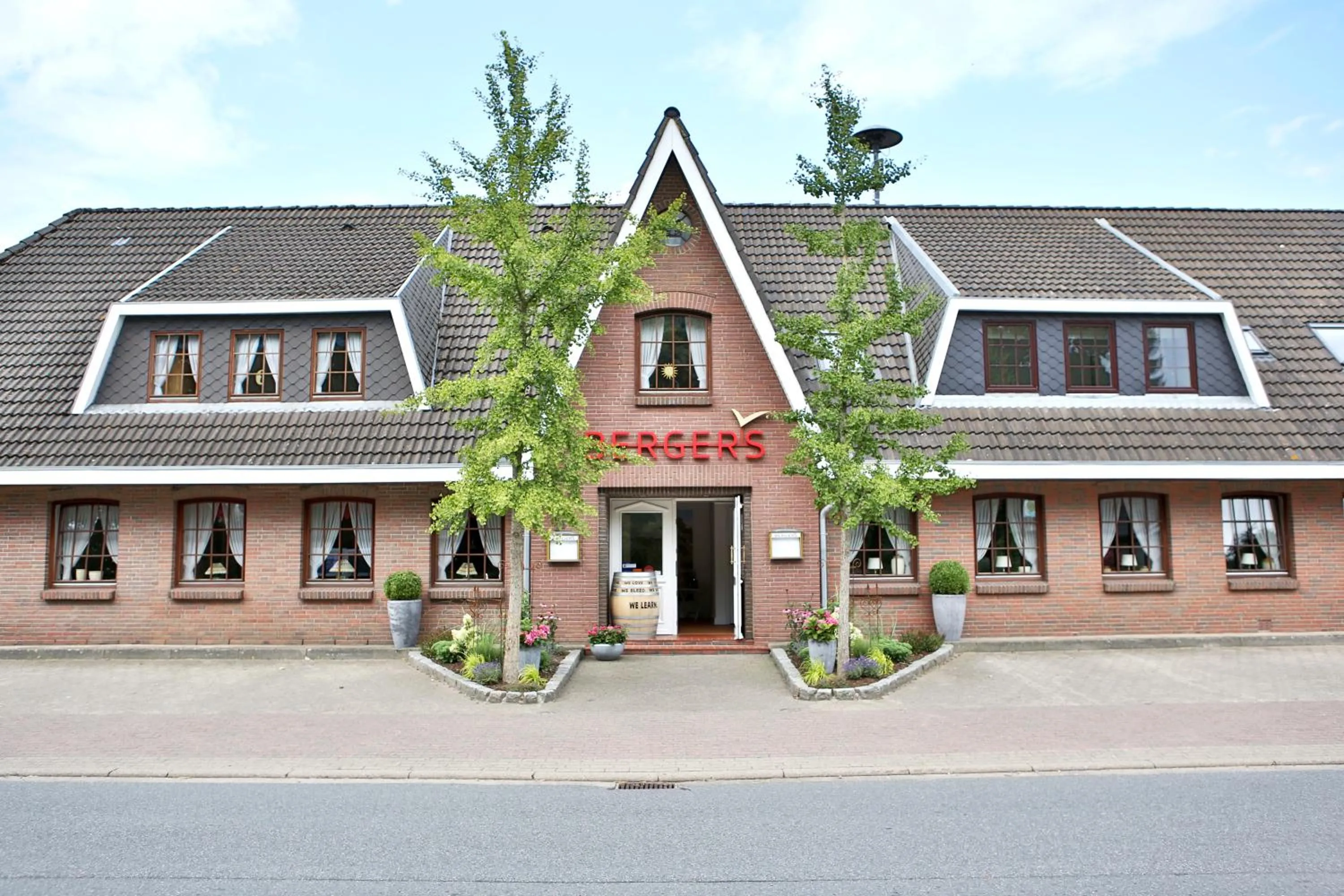 Facade/entrance in Bergers-Landgasthof