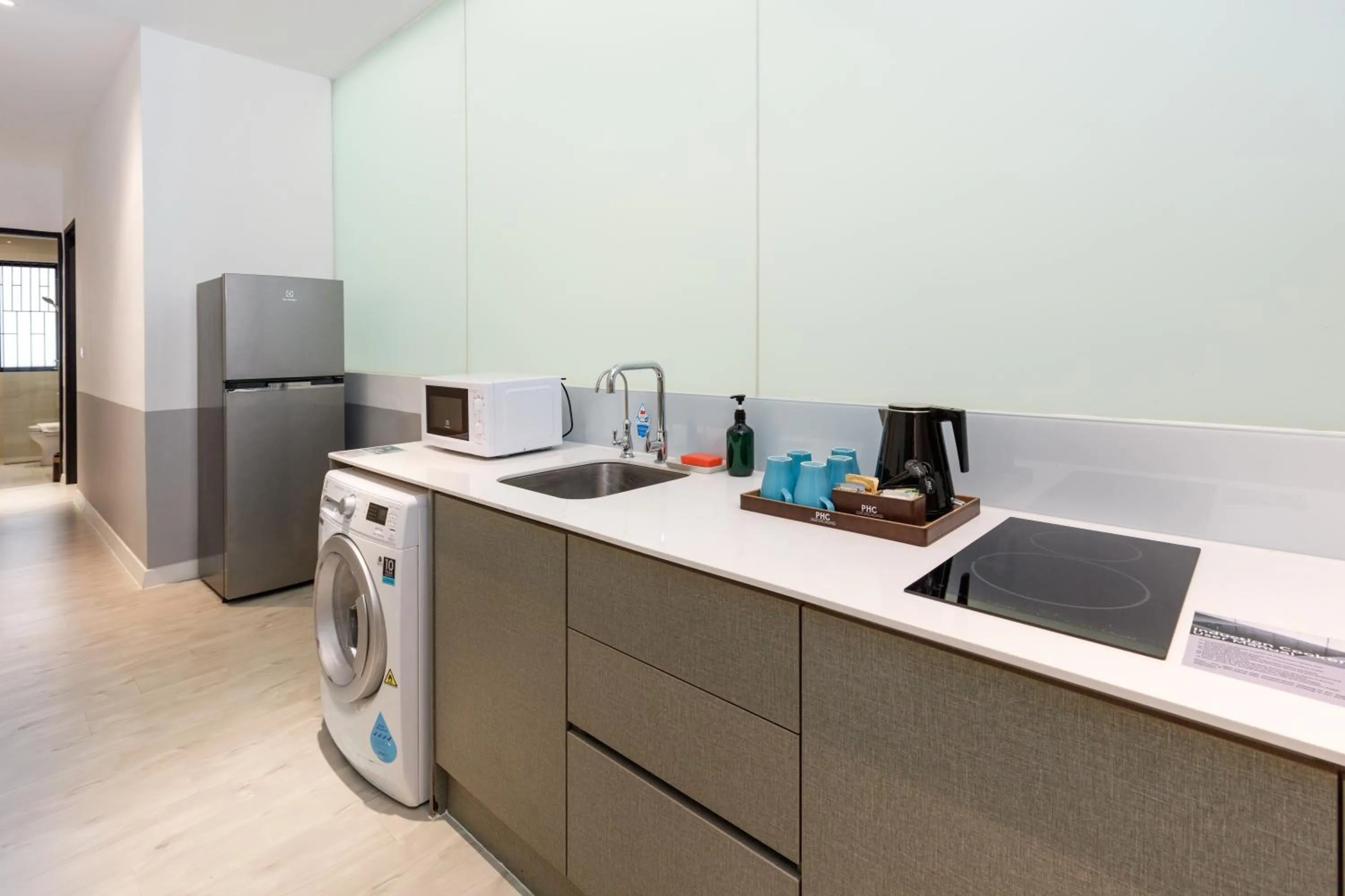 Kitchen or kitchenette in Hutton Central Hotel Managed by The Ascott Limited