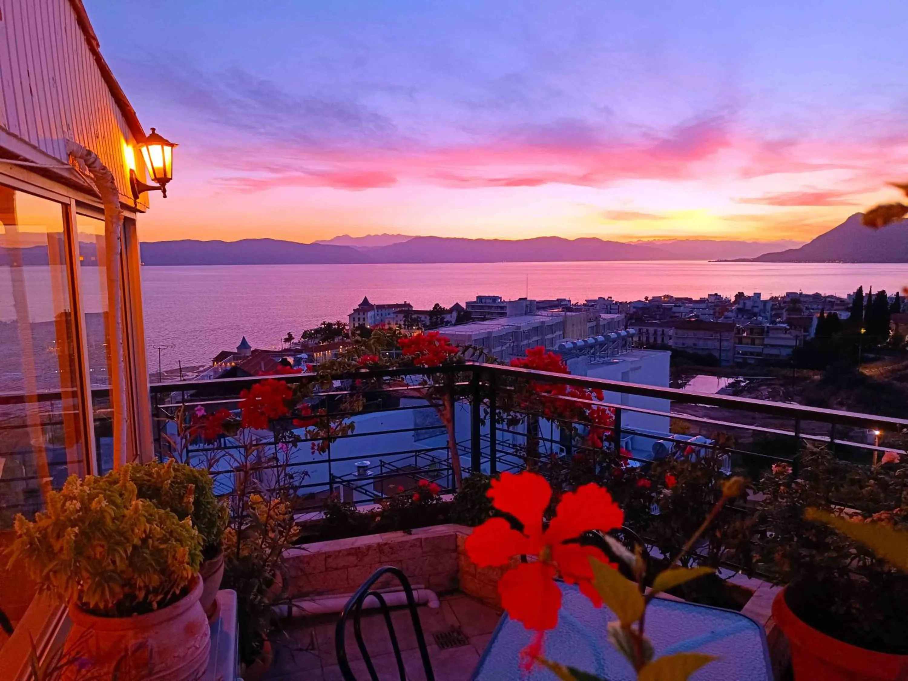 Restaurant/places to eat in Mitho Hotel Spa