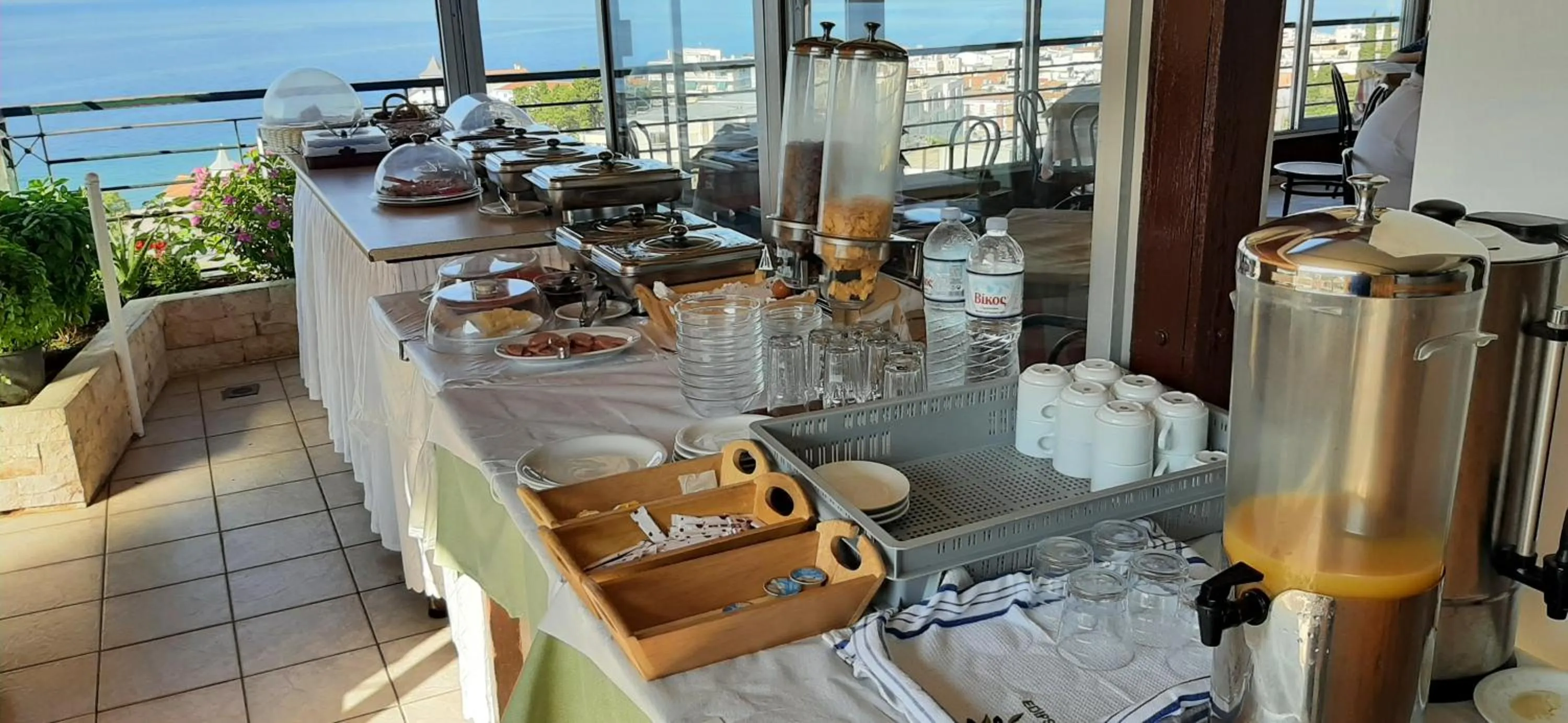 Breakfast in Mitho Hotel Spa