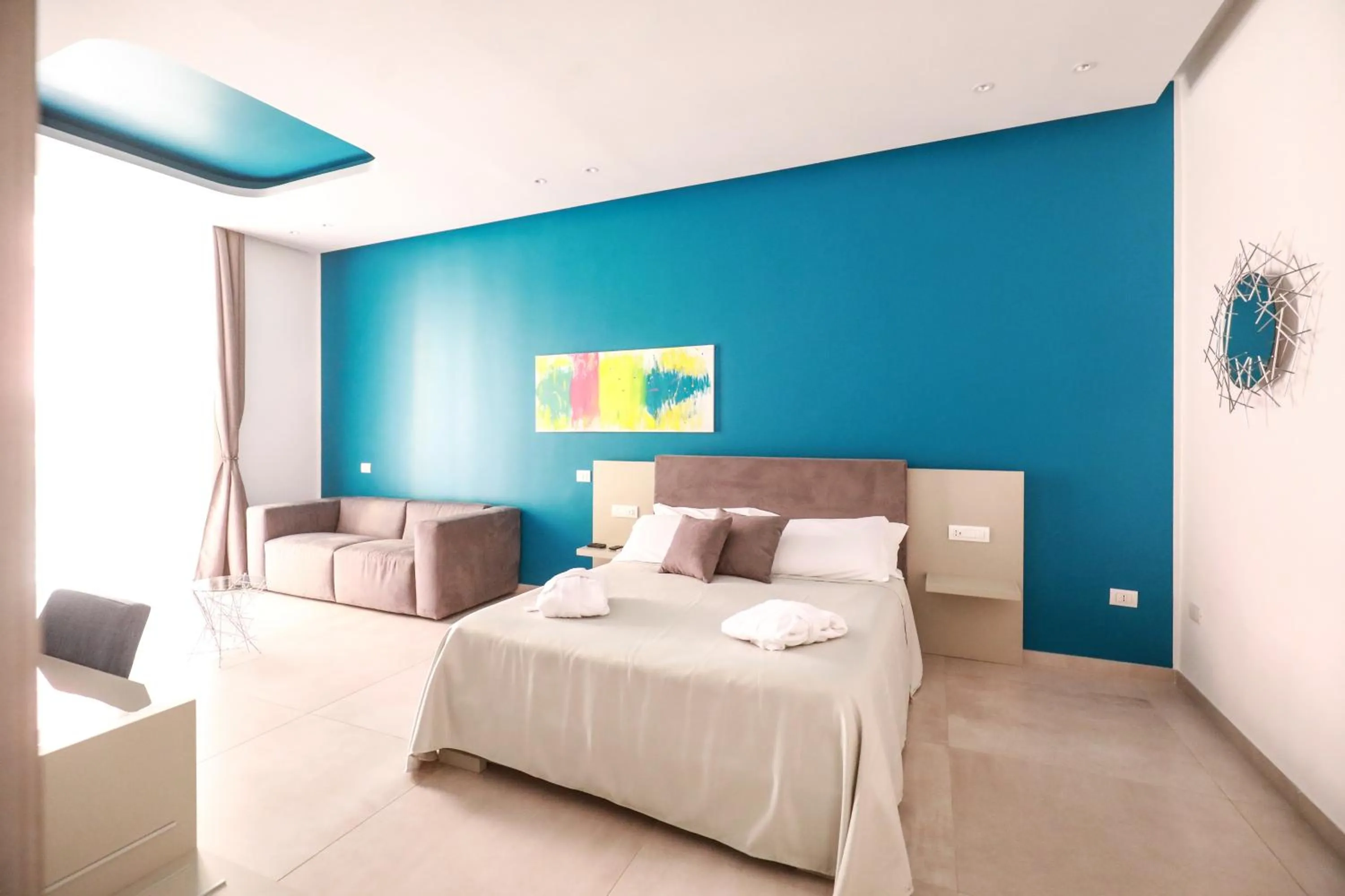 Bed in Toledo 16 Luxury Suites