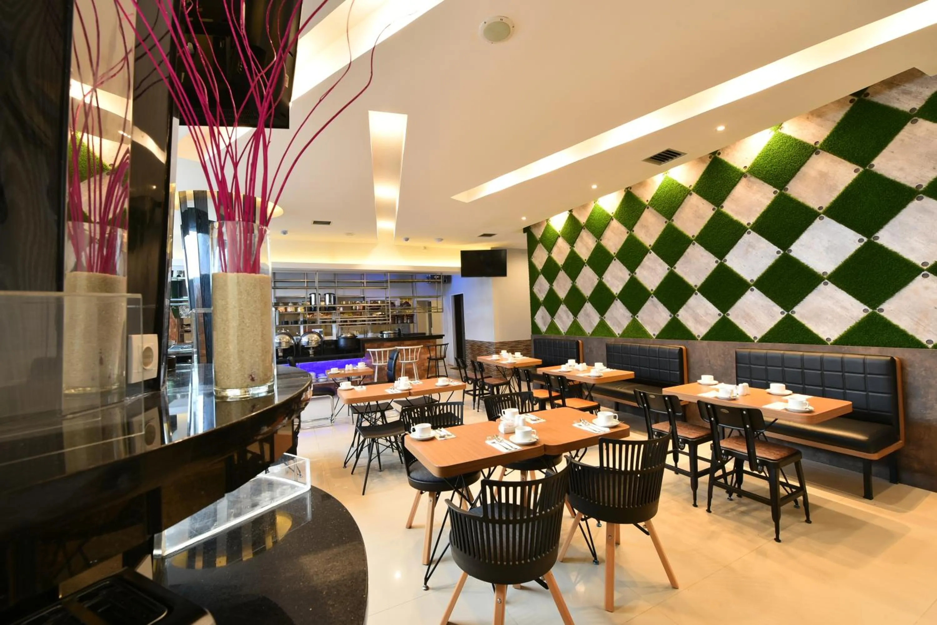 Restaurant/places to eat in Midtown Xpress Balikpapan