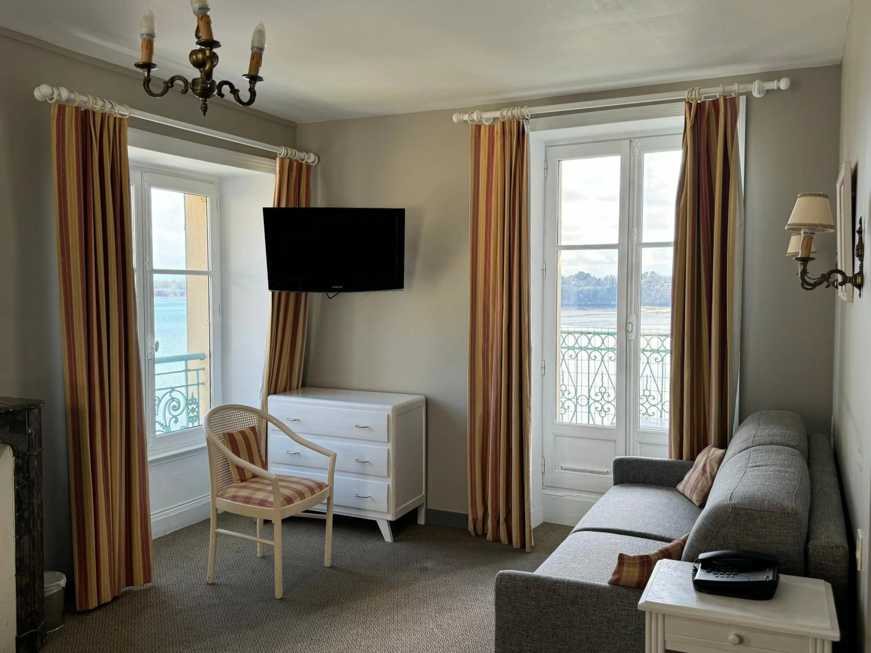 Sea view in Logis Hôtel Restaurant le Printania