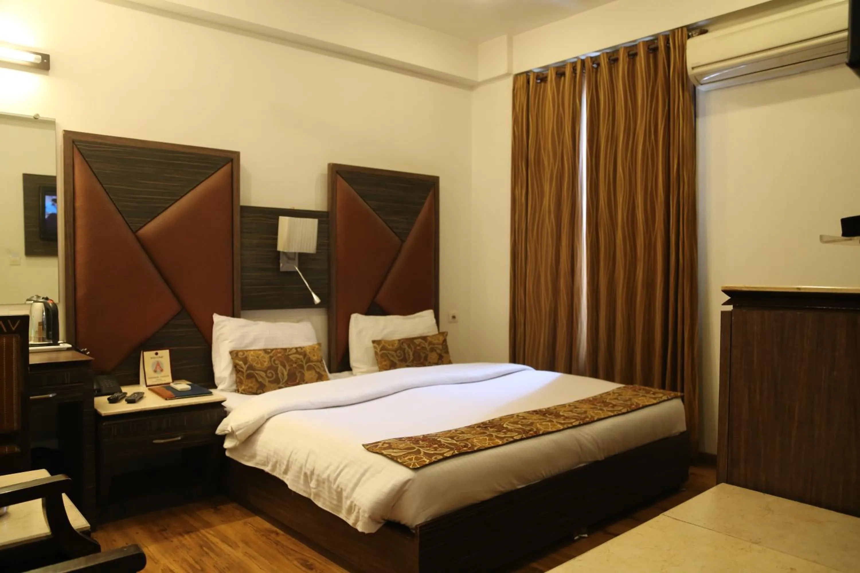 Bed in Hotel Sunstar Heights
