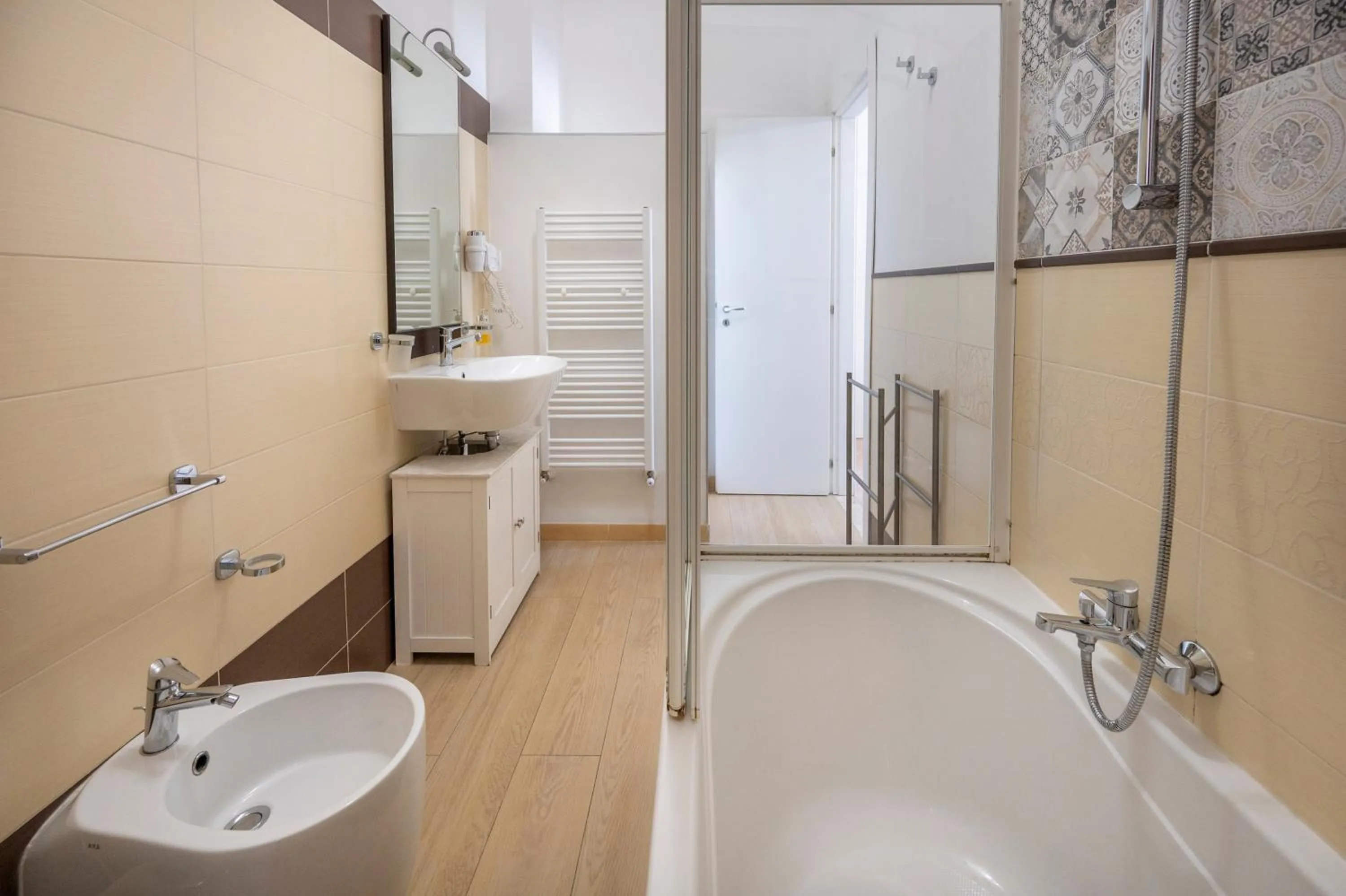 Shower in Zanzibar - Charming Rooms and Apartments