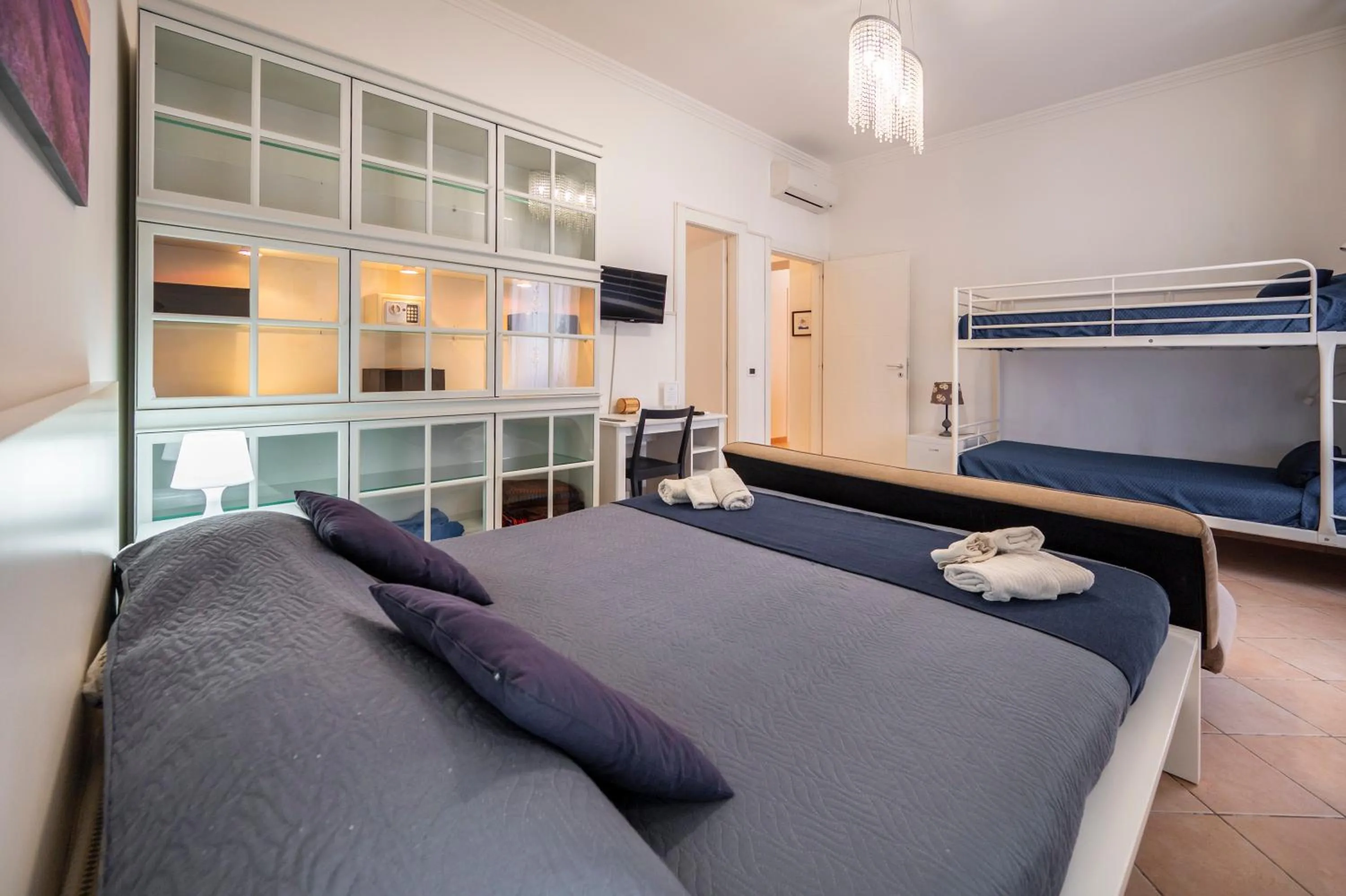 Bed in Zanzibar - Charming Rooms and Apartments