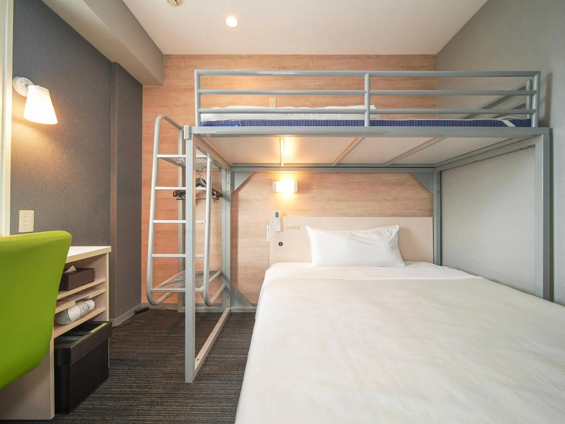 Photo of the whole room, Bed in Super Hotel Kofu Showa Inter