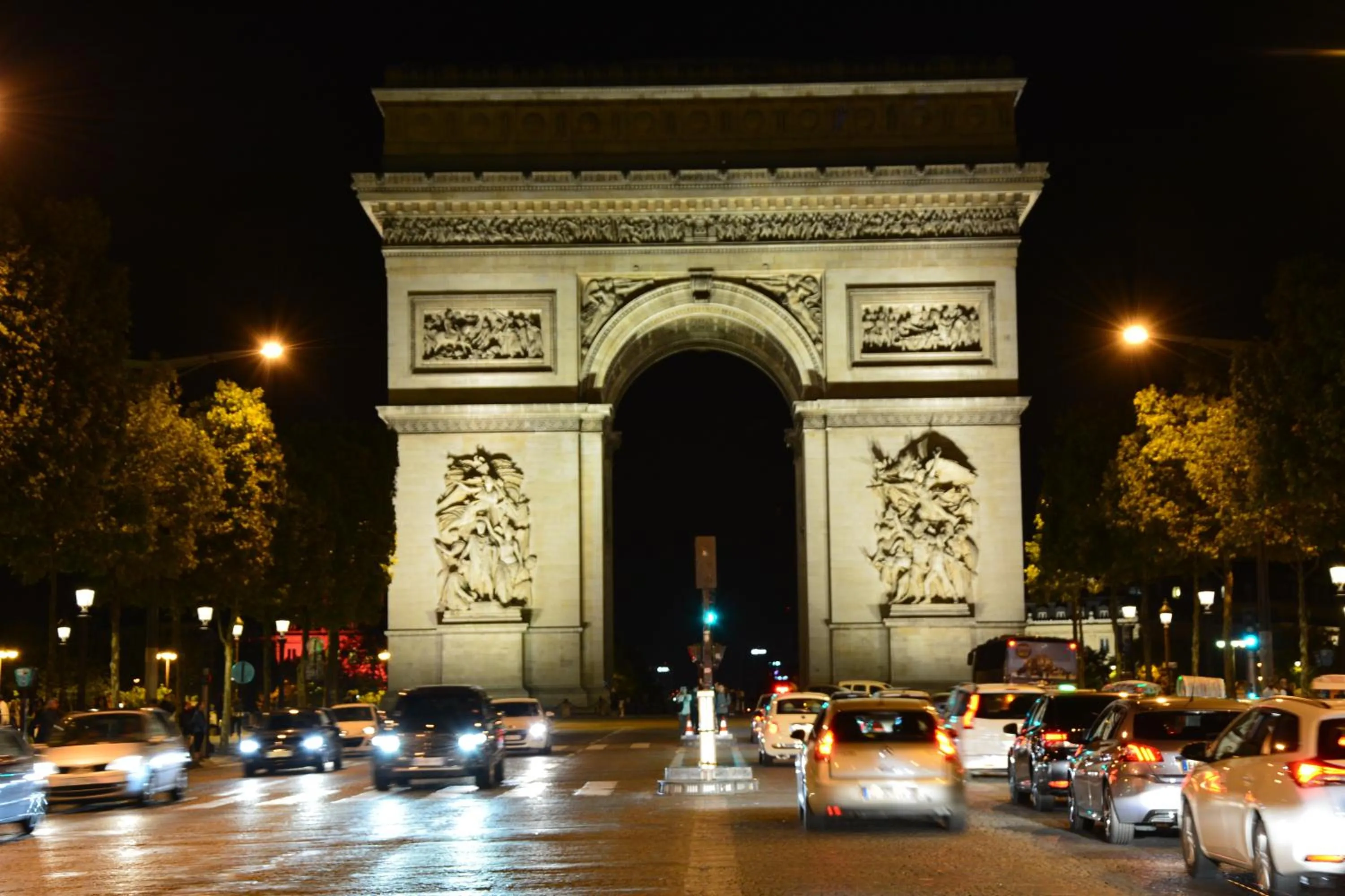 Nearby landmark in Cameleon Paris Guesthouse