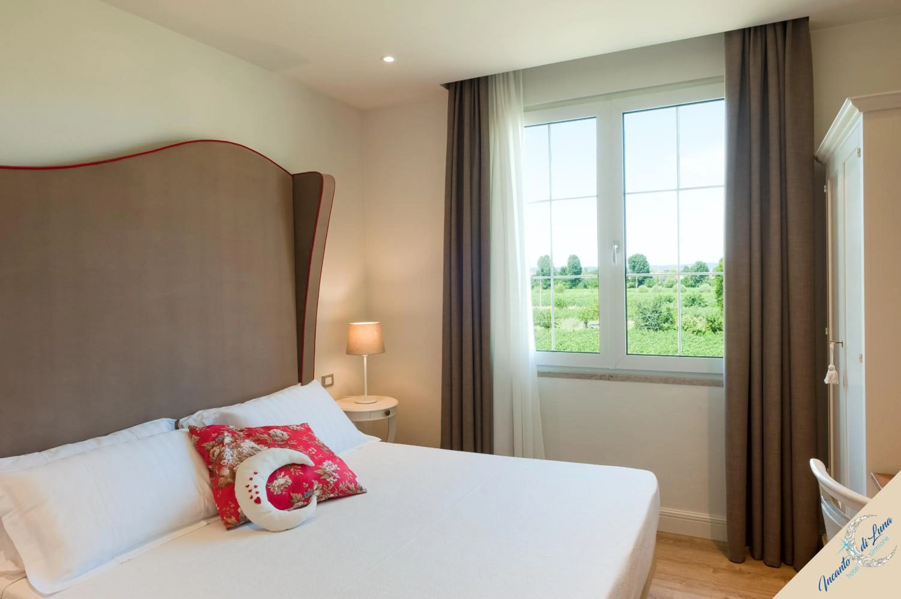 Bed in Incanto di Luna Hotel