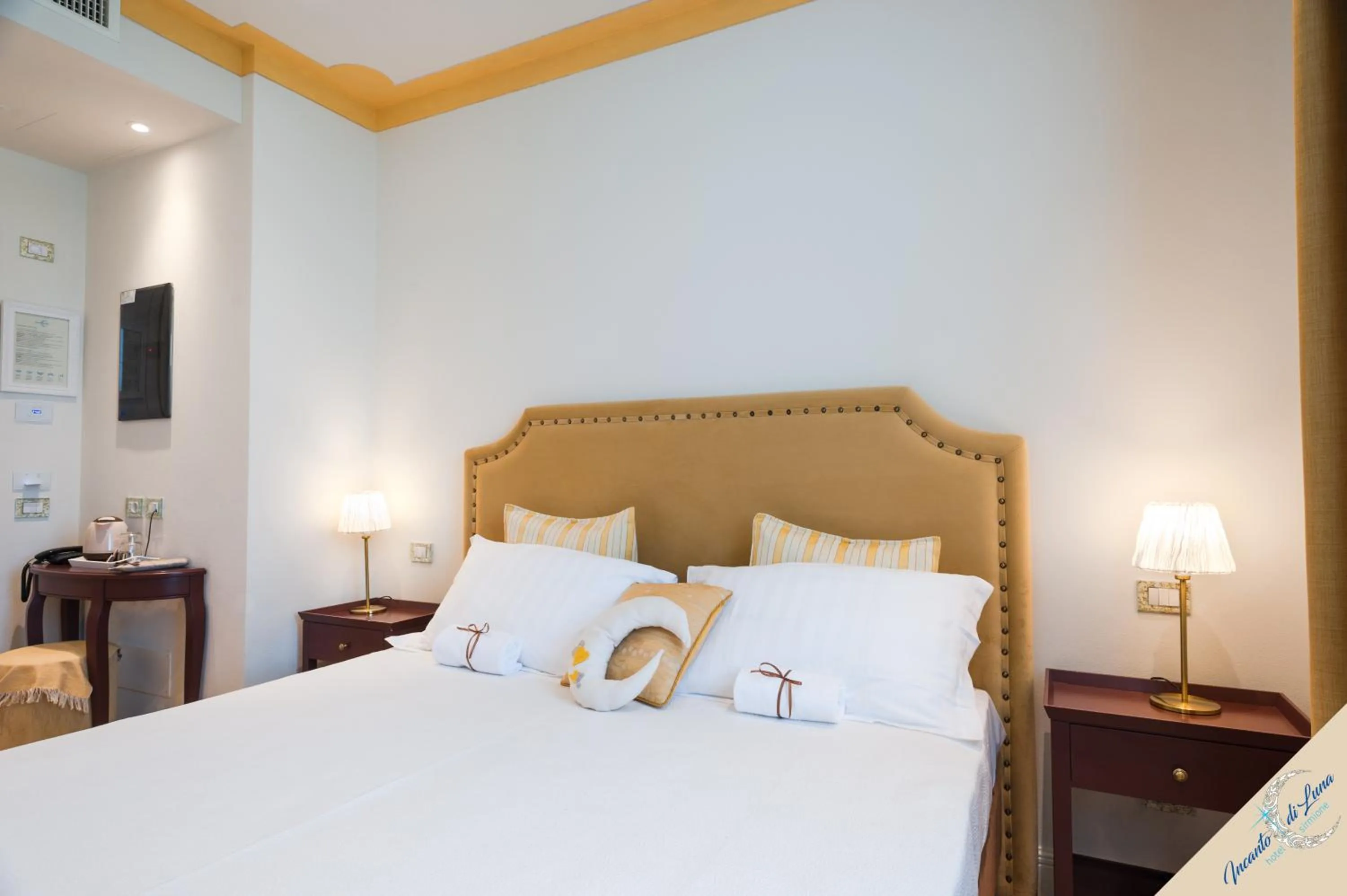 Bed in Incanto di Luna Hotel