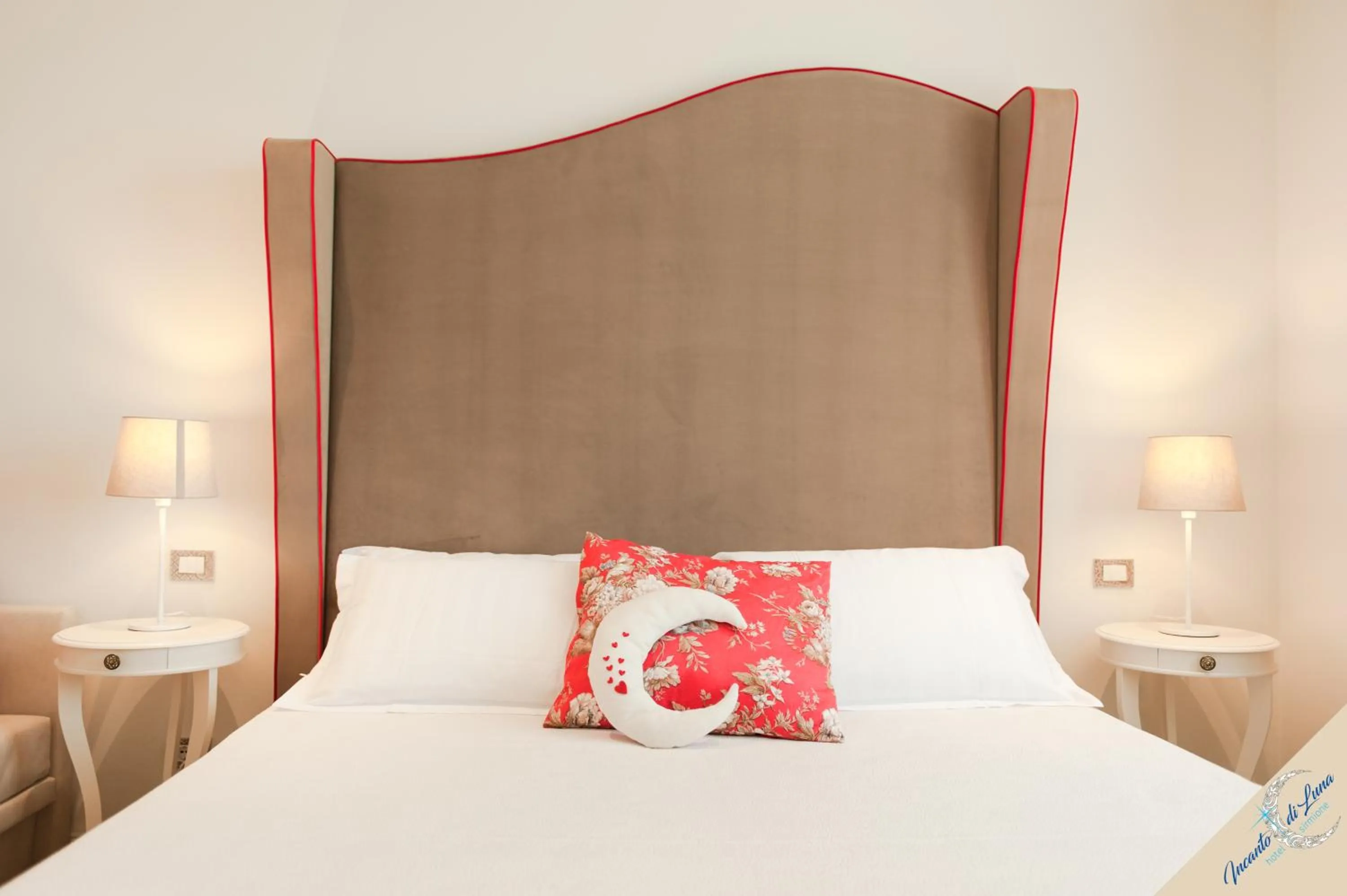 Bed in Incanto di Luna Hotel