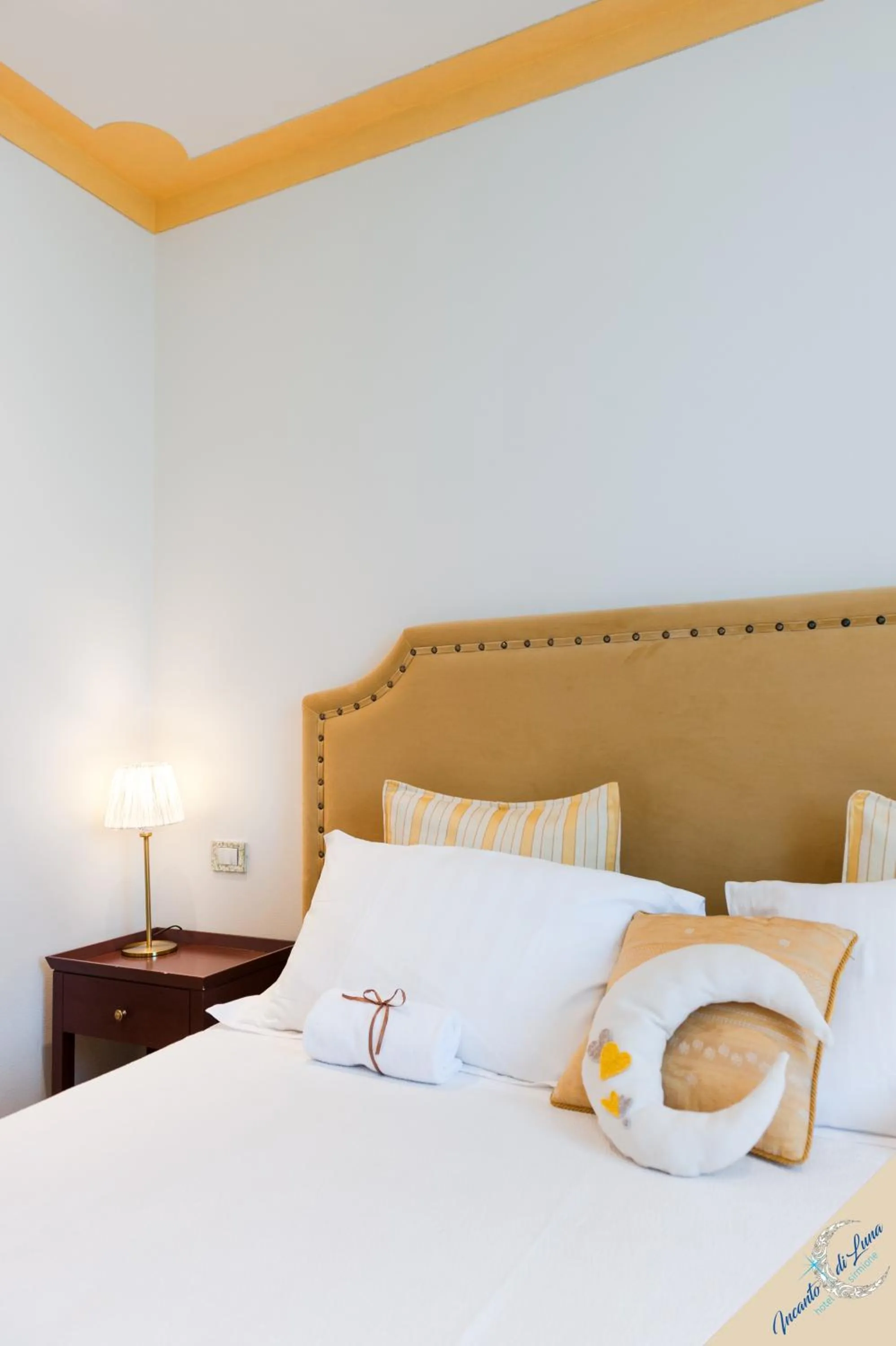 Bed in Incanto di Luna Hotel