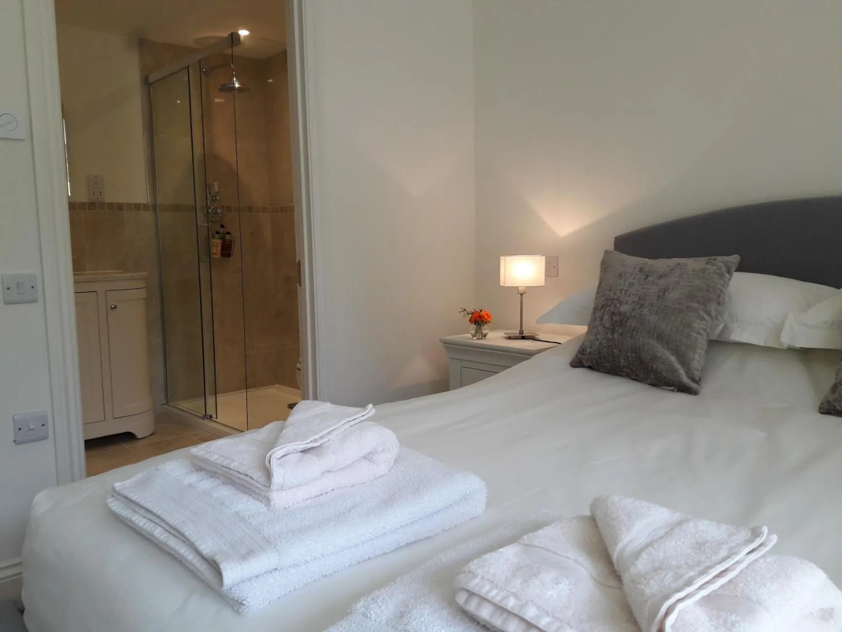 Garden, Bed in Clock House B&B