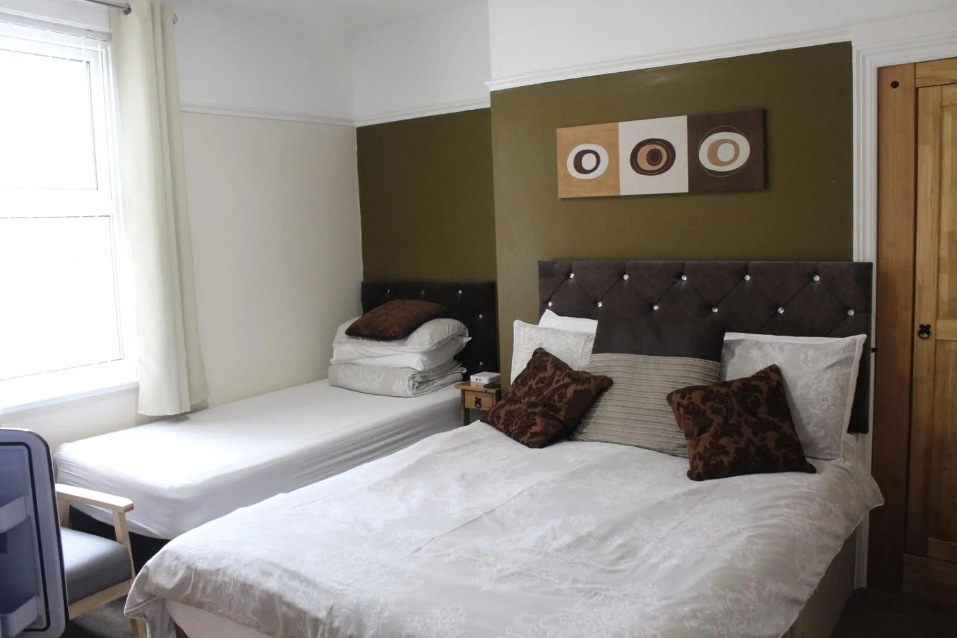 Bed in Oakwell Guest House