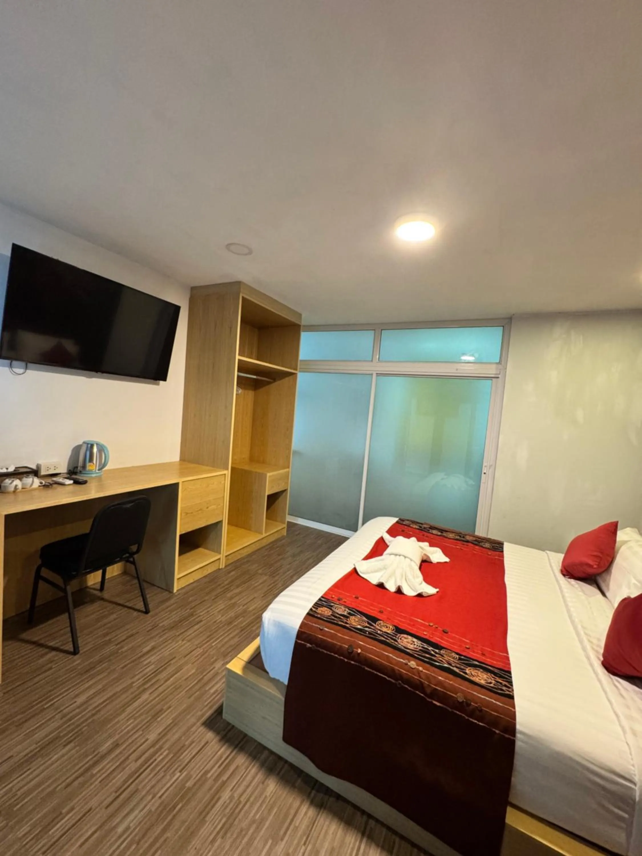 Bed in MM Hill Koh Samui Hotel - SHA Certified