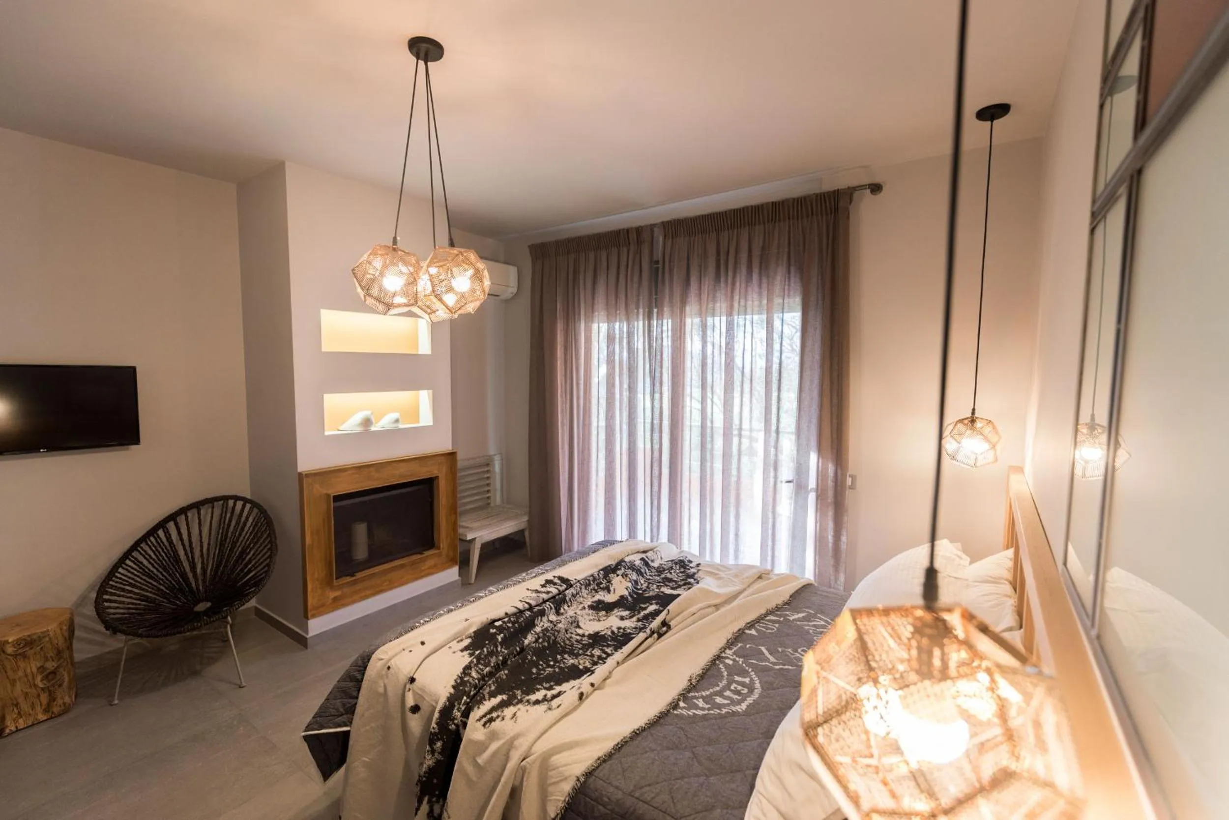 Bed in Kanathos Pigi