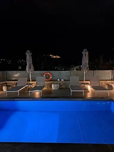 Nearby landmark in Kanathos Pigi