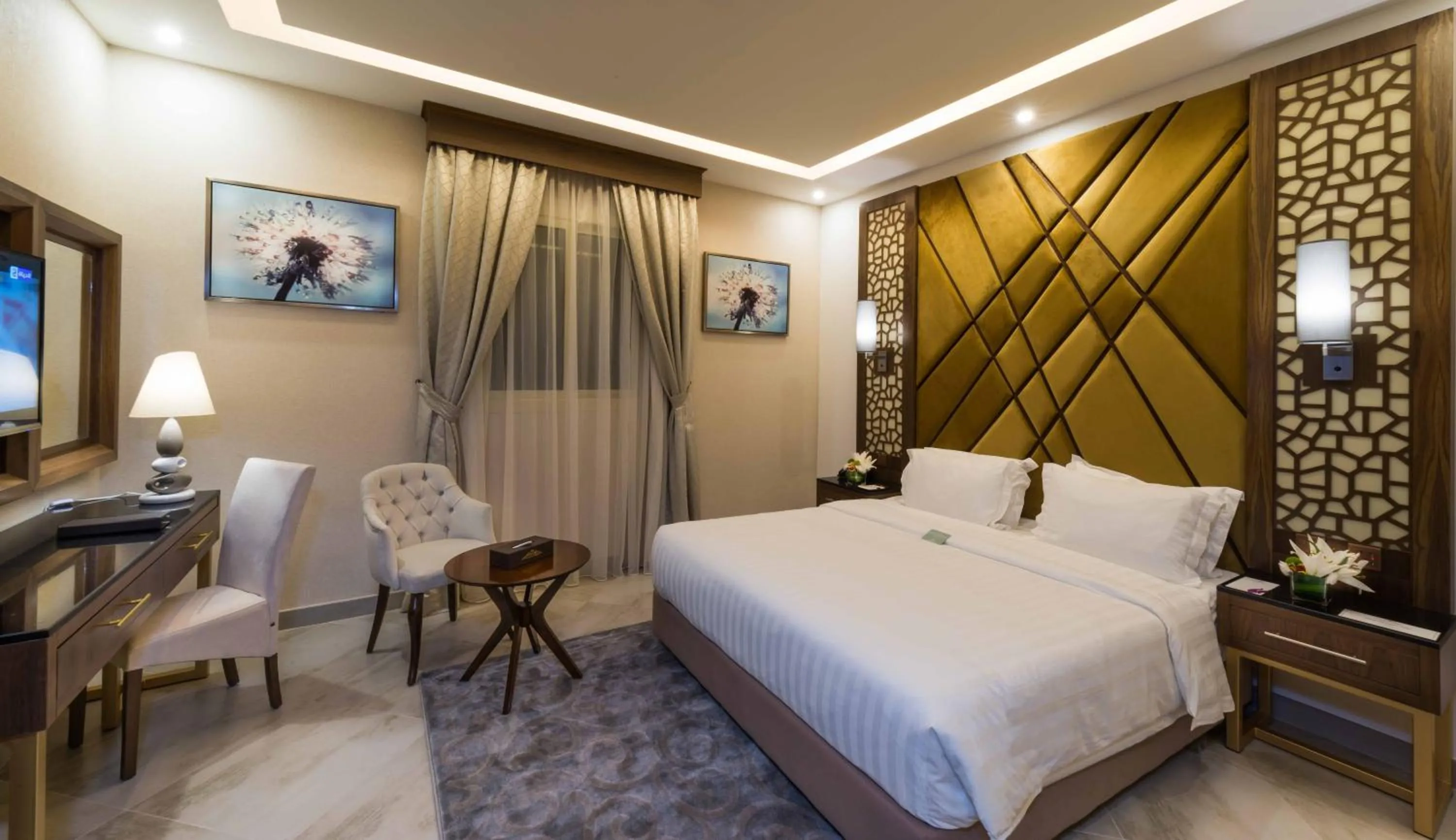 Bedroom, Bed in Boudl Quraish