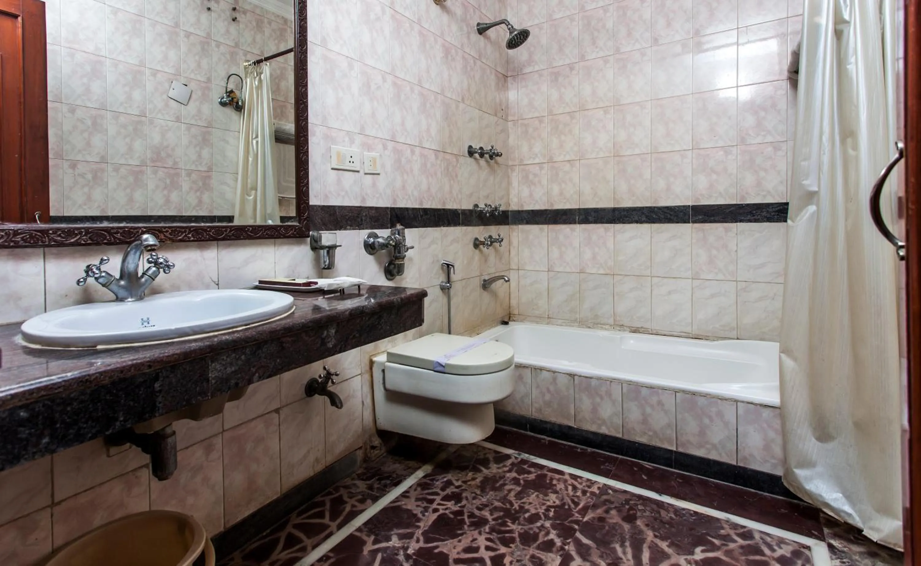 Bathroom in Hotel Sunstar Residency