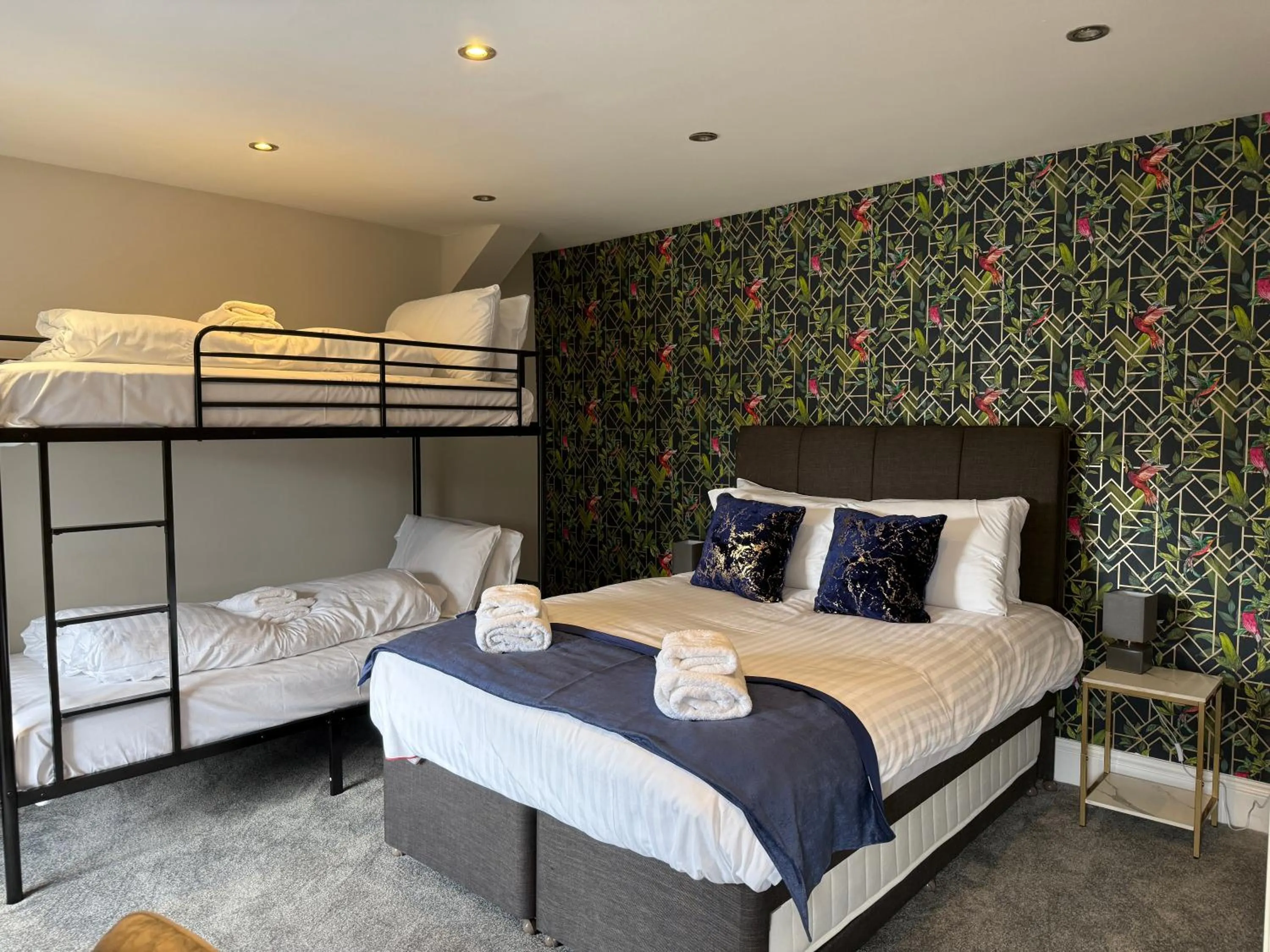 Bed in The Golden Fleece Inn