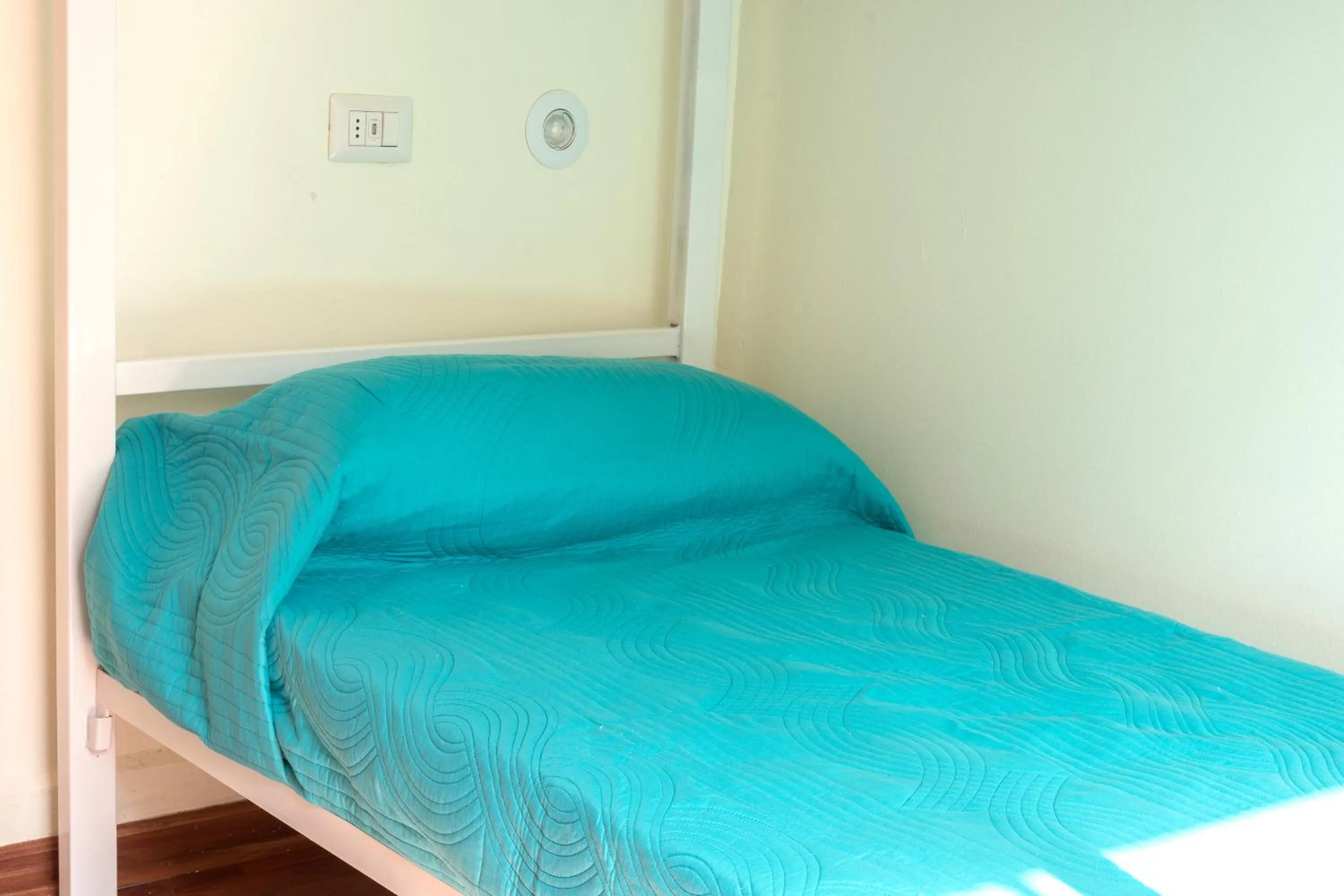 bunk bed, Bed in Hostal Casa Aborigen