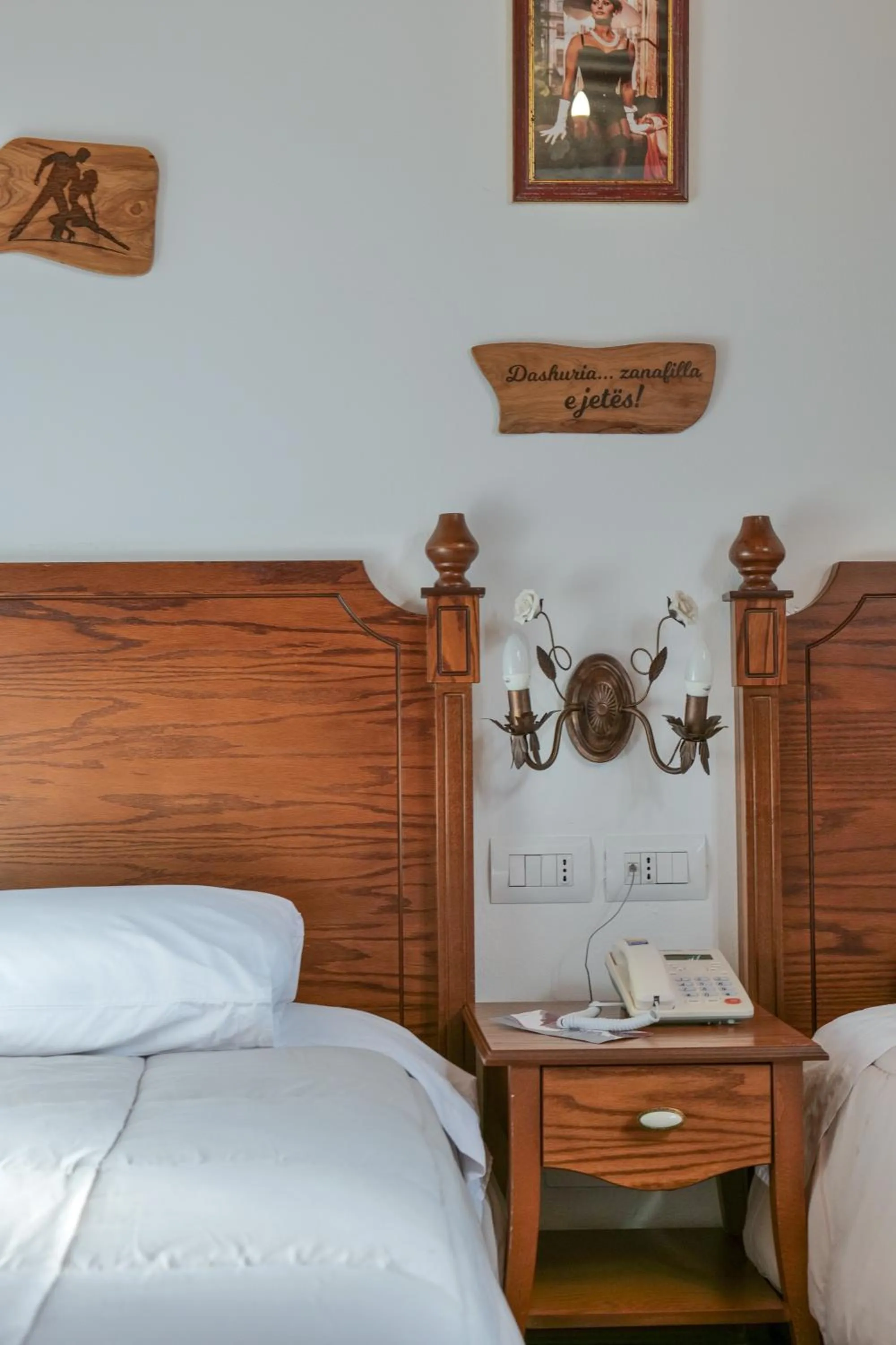 Photo of the whole room in Hotel Bineri