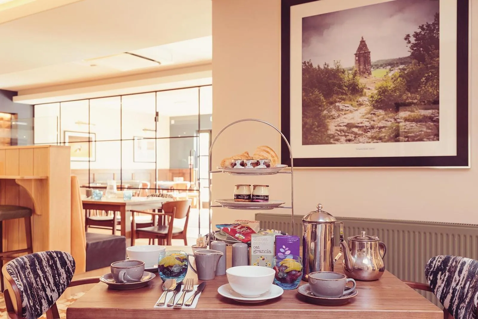 Breakfast in Longlands Inn & Cottages