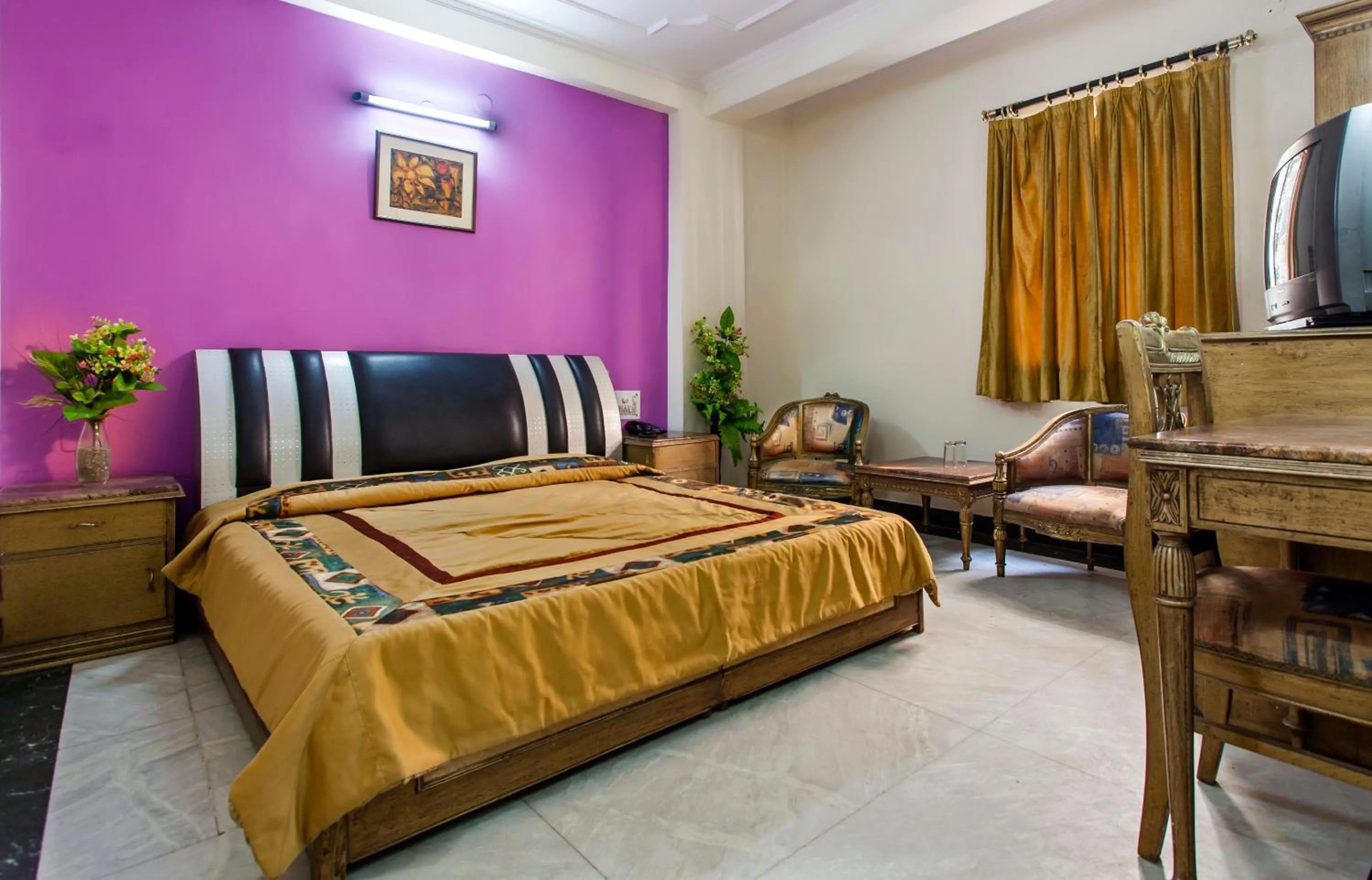 Bedroom in Hotel Sunshine