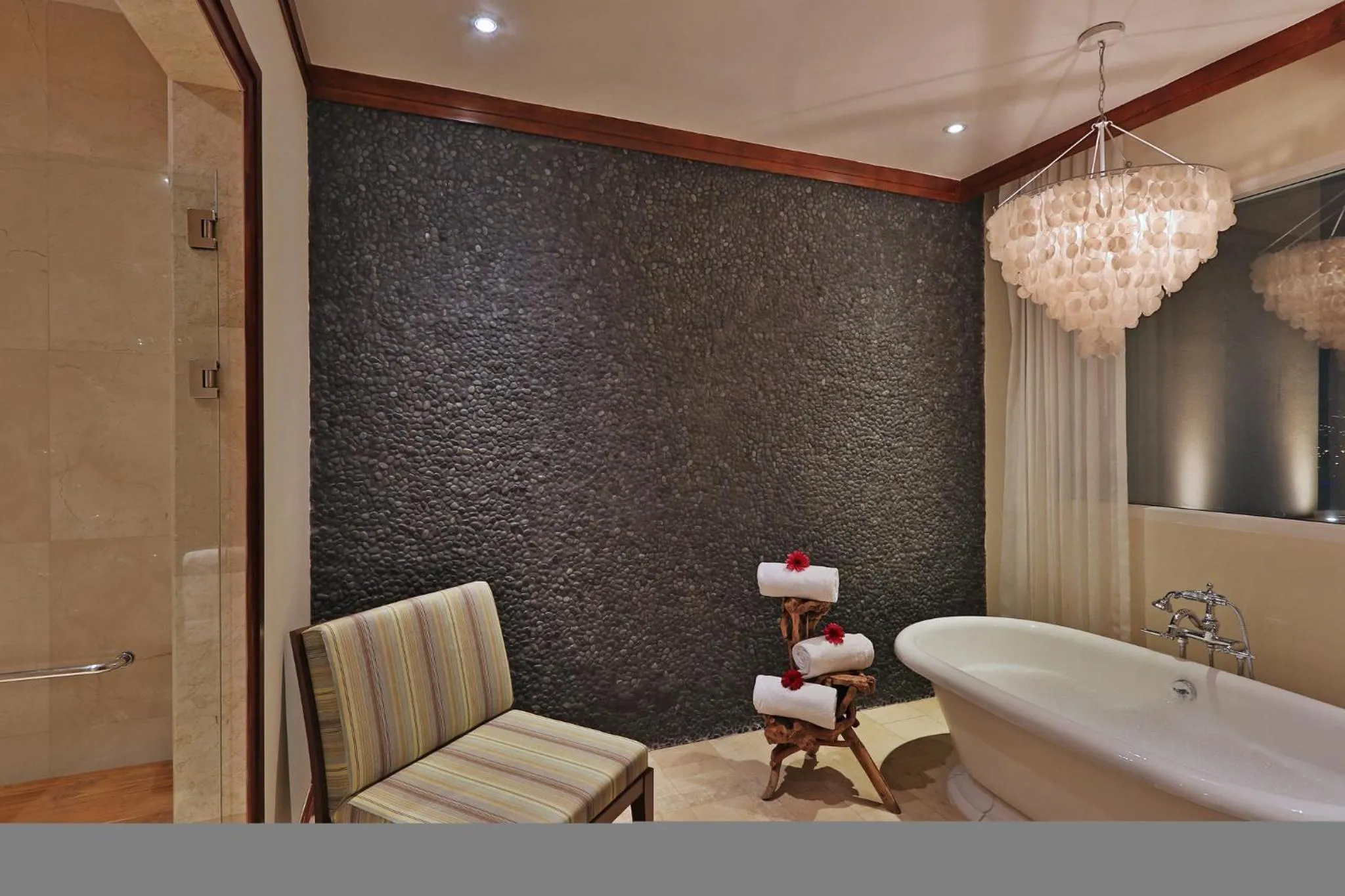 Photo of the whole room in InterContinental Costa Rica at Multiplaza Mall by IHG