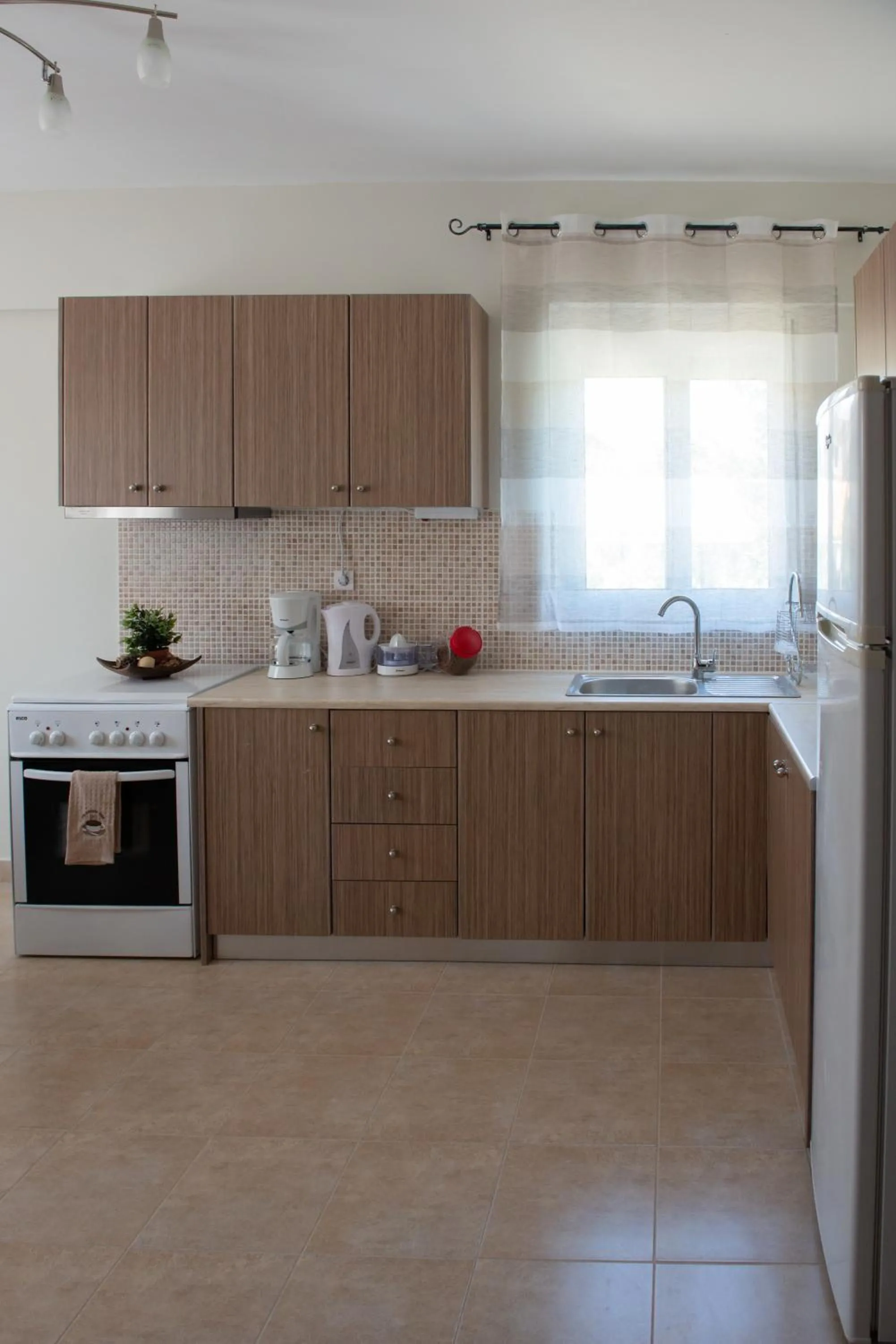 Kitchen or kitchenette in Artemissoula near airport