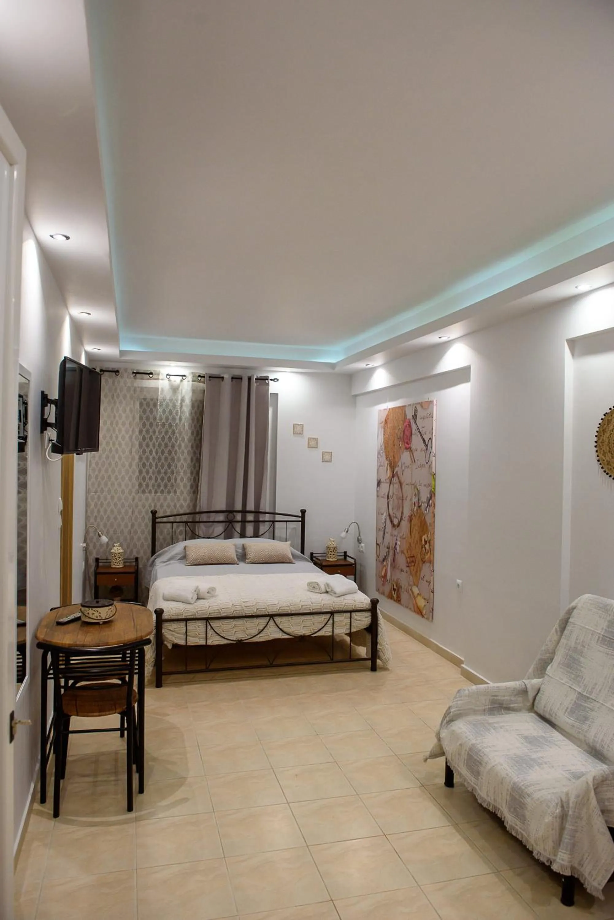 Bed in Artemissoula near airport