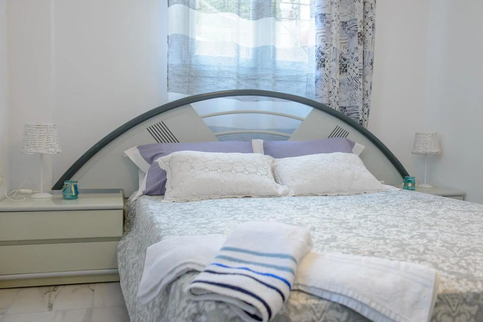 Bed in Artemissoula near airport