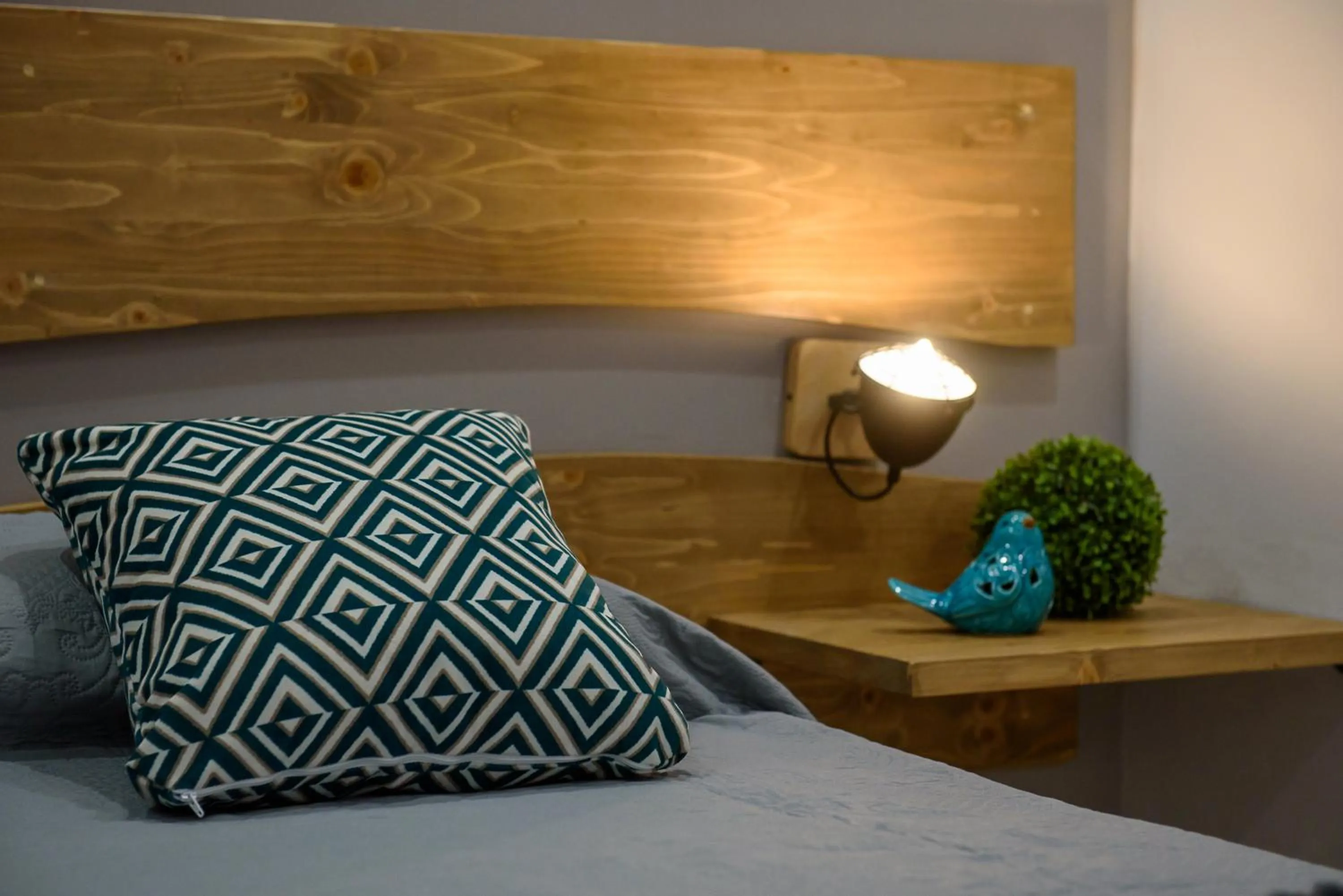 Bed in Artemissoula near airport