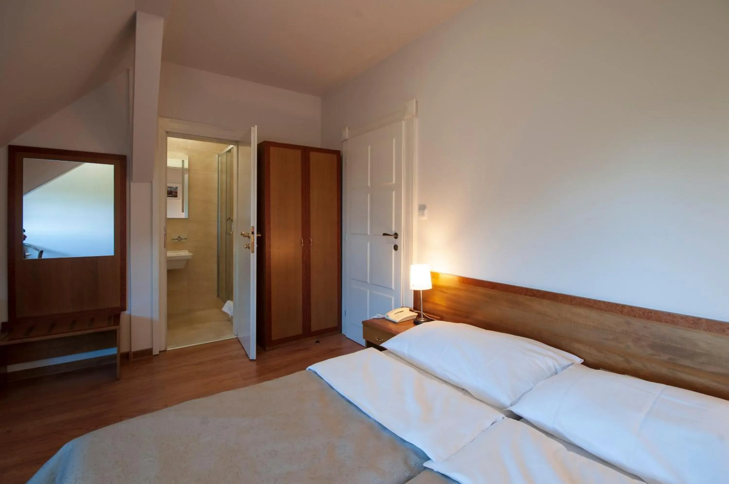 Standard Double or Twin Room in Art Deco Hotel Hoffmann Standard Double or Twin Room in Art Deco Hotel Hoffmann