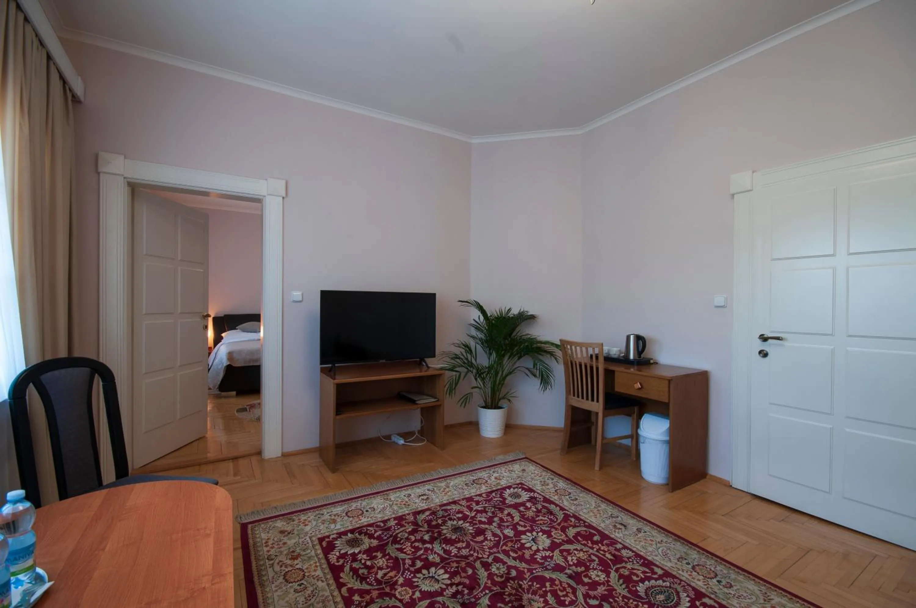 Living room in Art Deco Hotel Hoffmann