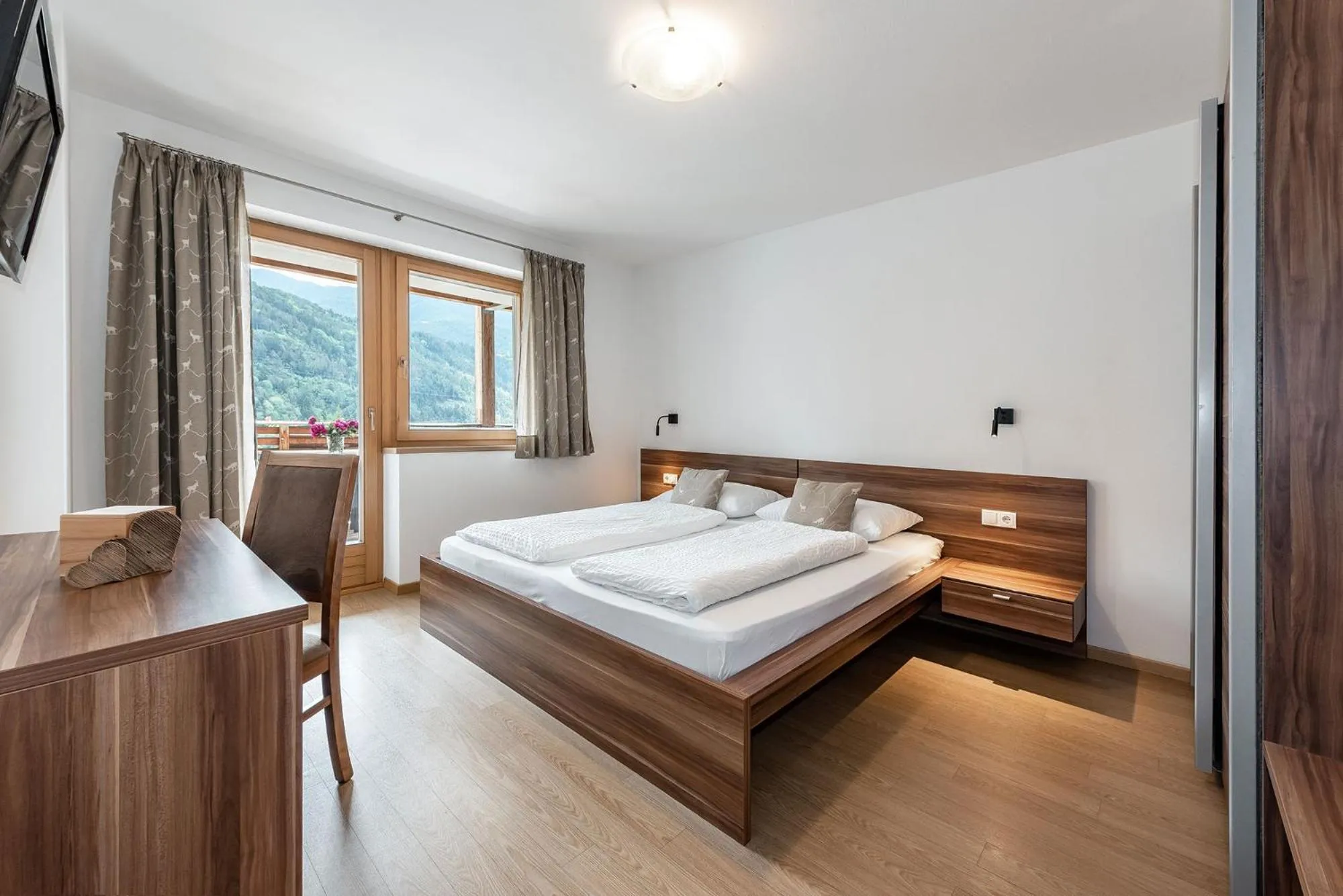 Bed in Appartements Toni