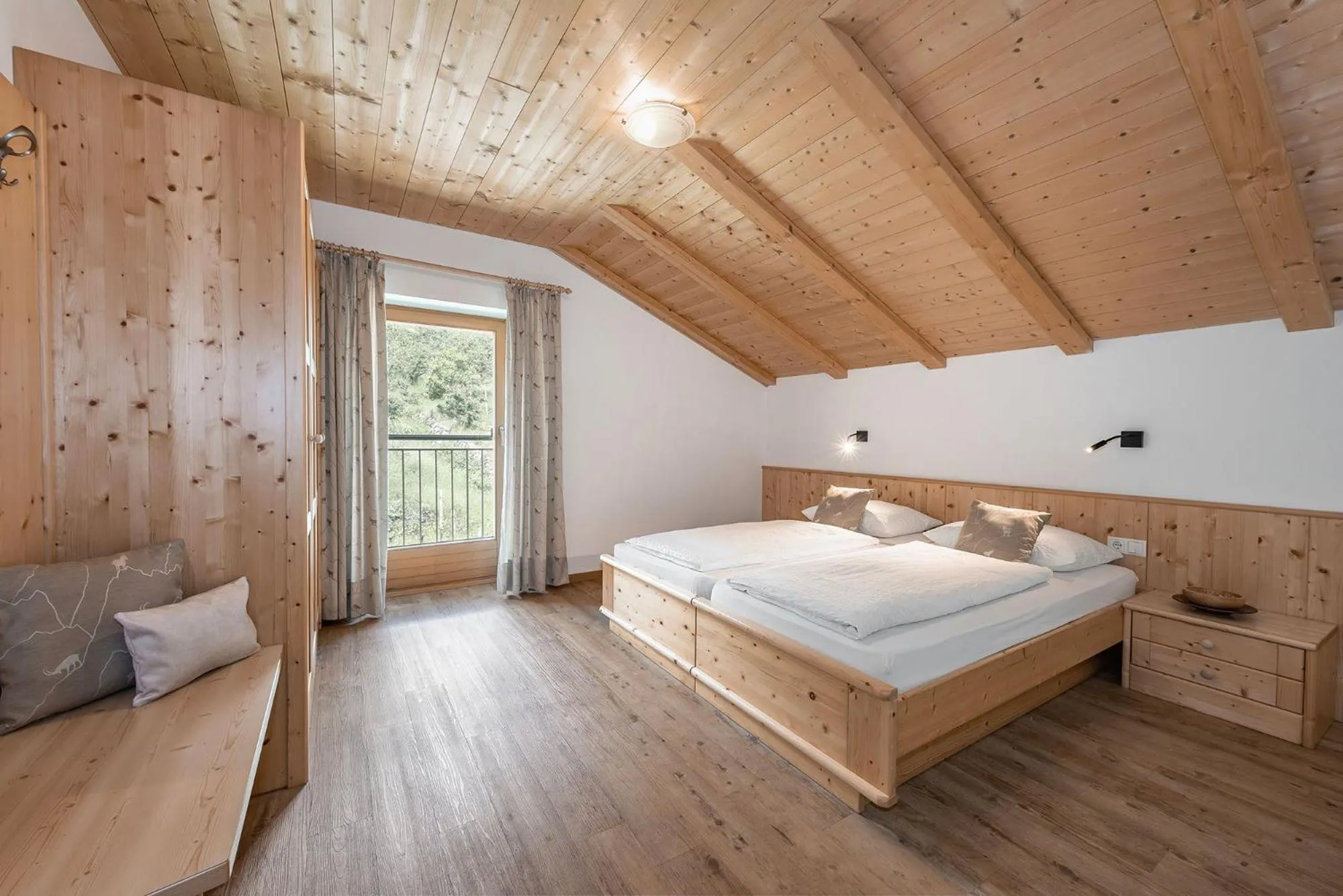 Bed in Appartements Toni