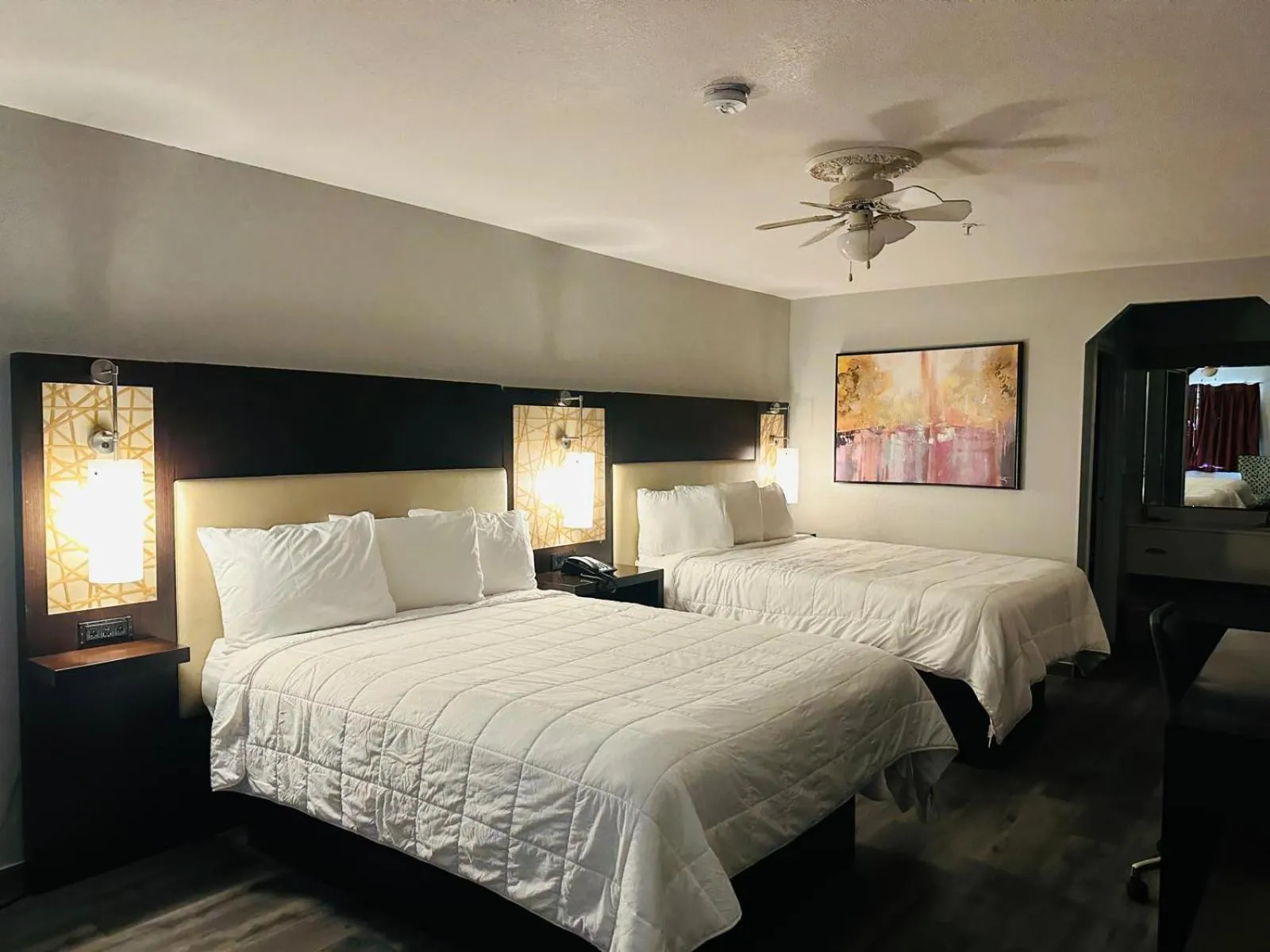 Bedroom, Bed in Executive Inn & Suites West Columbia