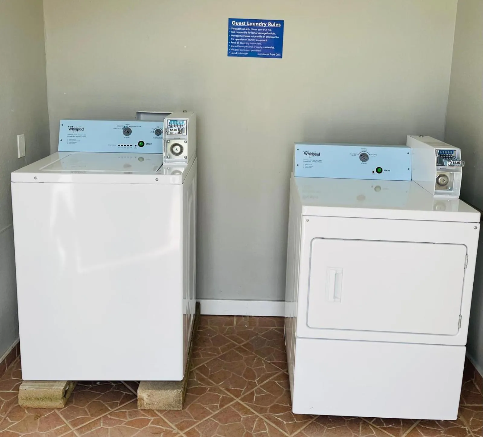 laundry in Executive Inn & Suites West Columbia