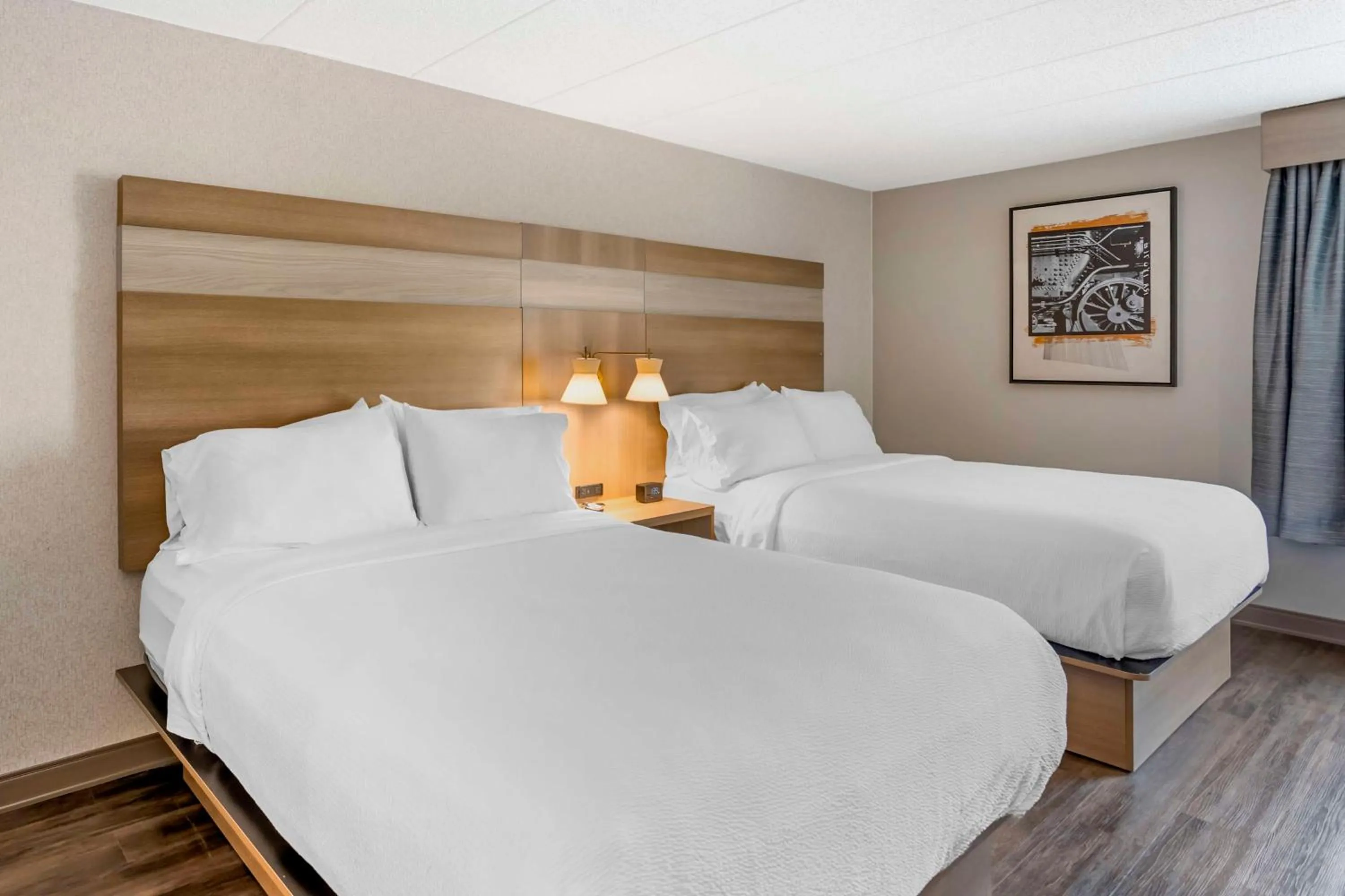 Bedroom, Bed in Best Western Plus Heritage Rail Inn & Suites