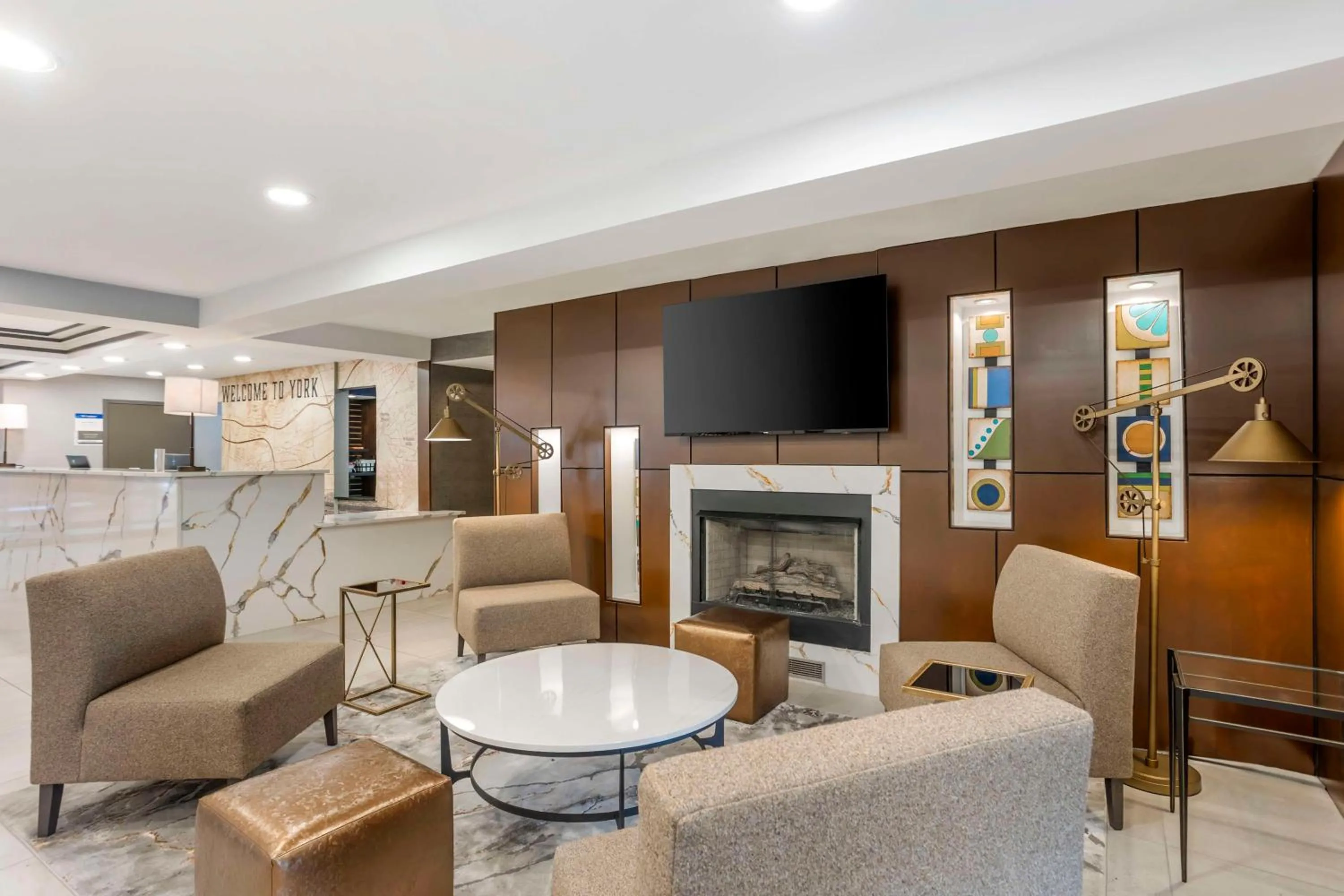 Lobby or reception in Best Western Plus Heritage Rail Inn & Suites