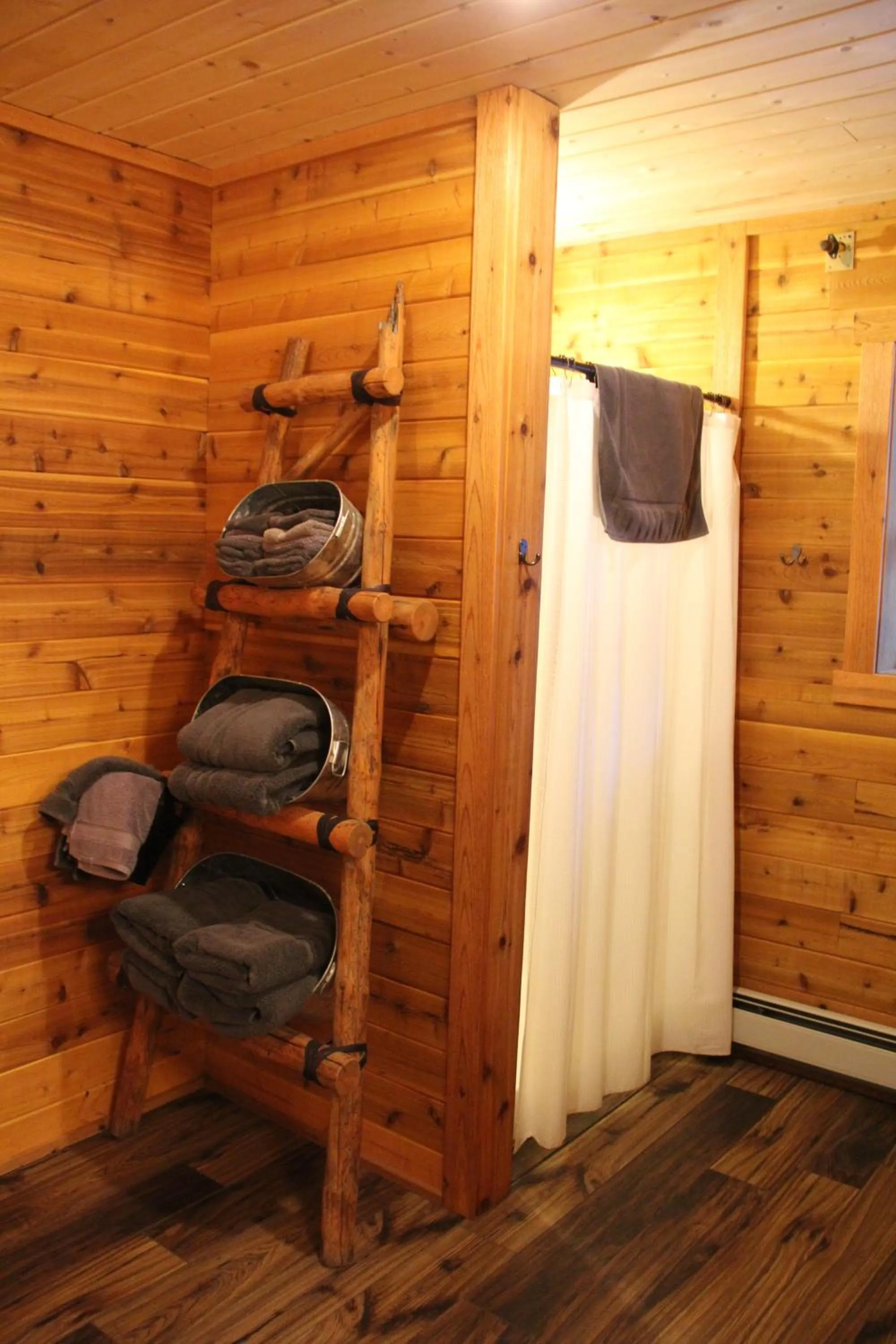 Bathroom in Sugar Loaf Lodge & Cabins