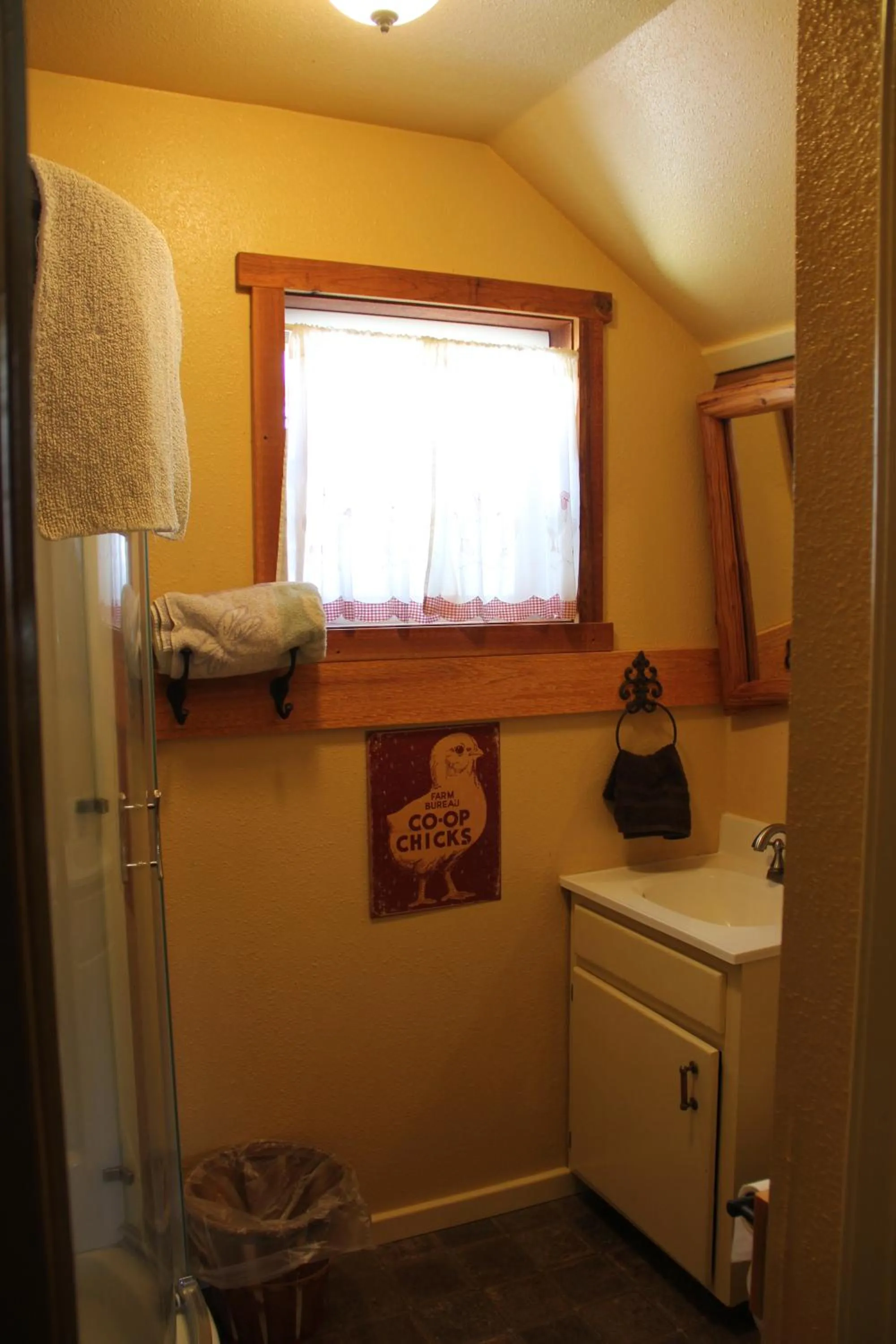 Bathroom in Sugar Loaf Lodge & Cabins