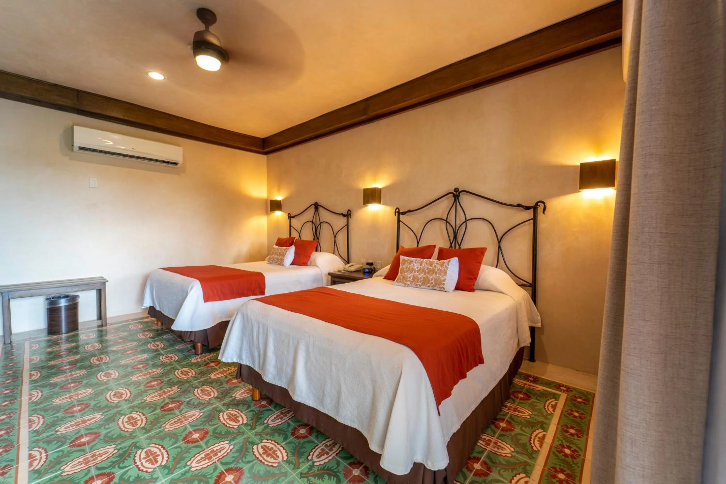 Photo of the whole room, Bed in Hotel Meson del Marques