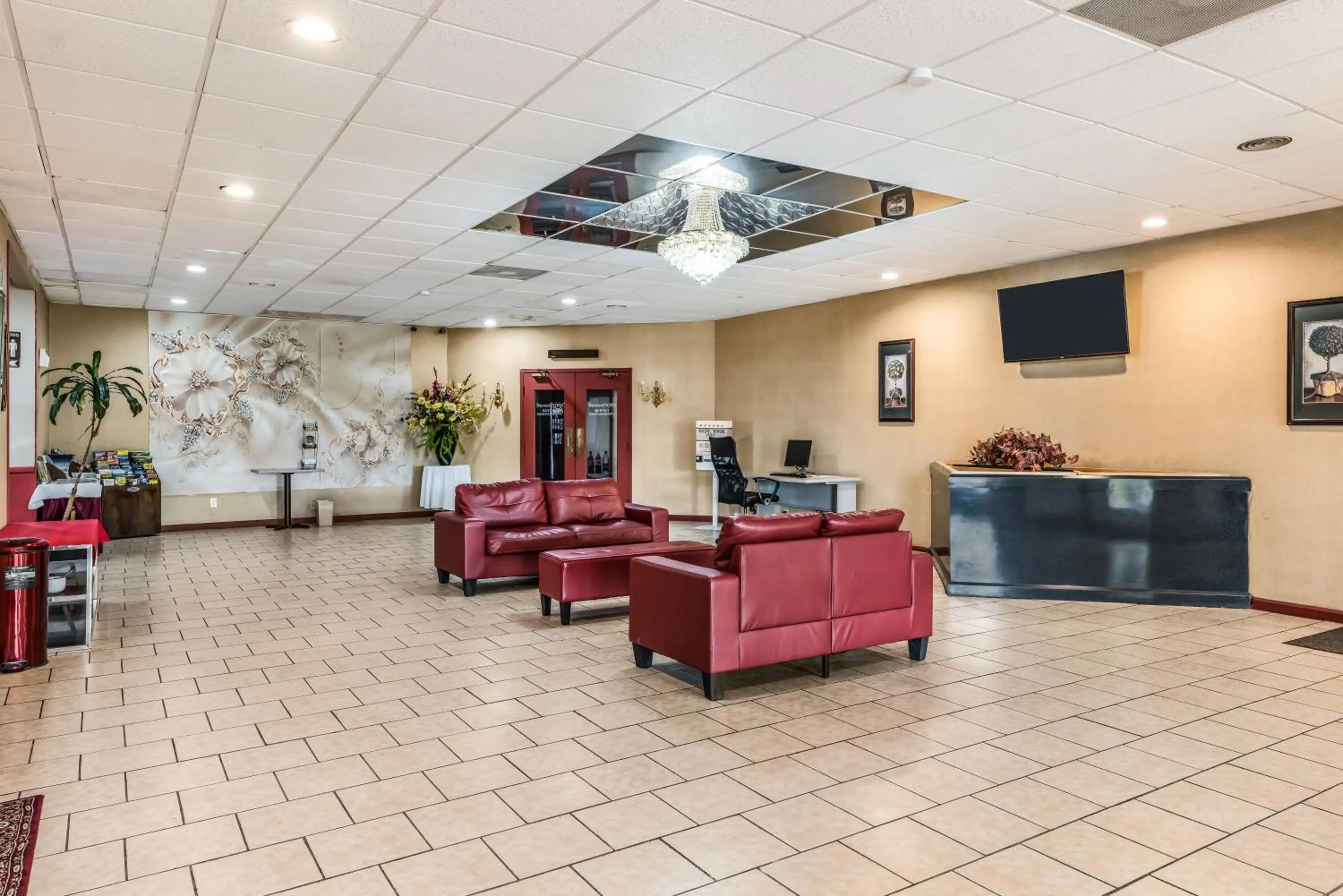 Lobby or reception in Red Carpet Inn & Suites