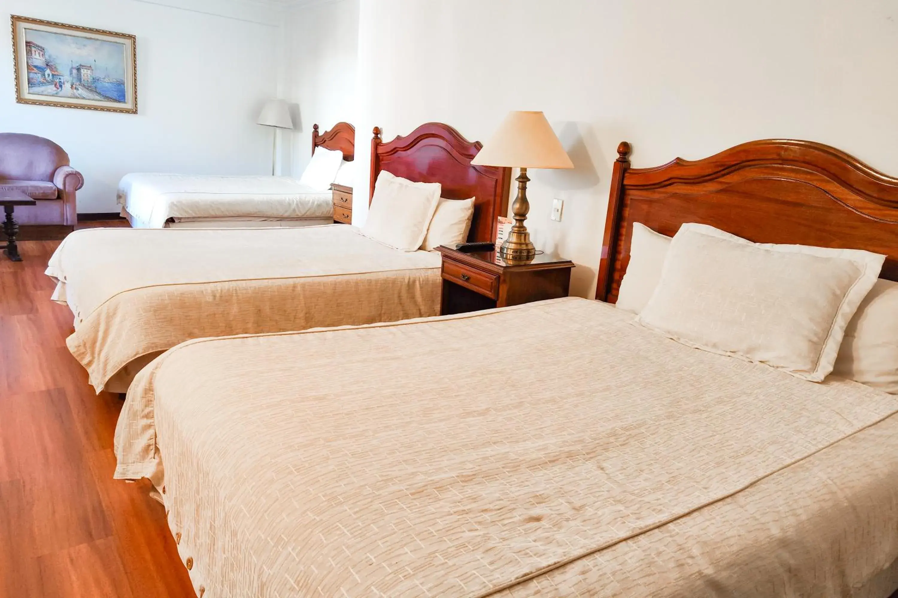 Executive Triple Room in El Rey Palace Hotel Executive Triple Room in El Rey Palace Hotel