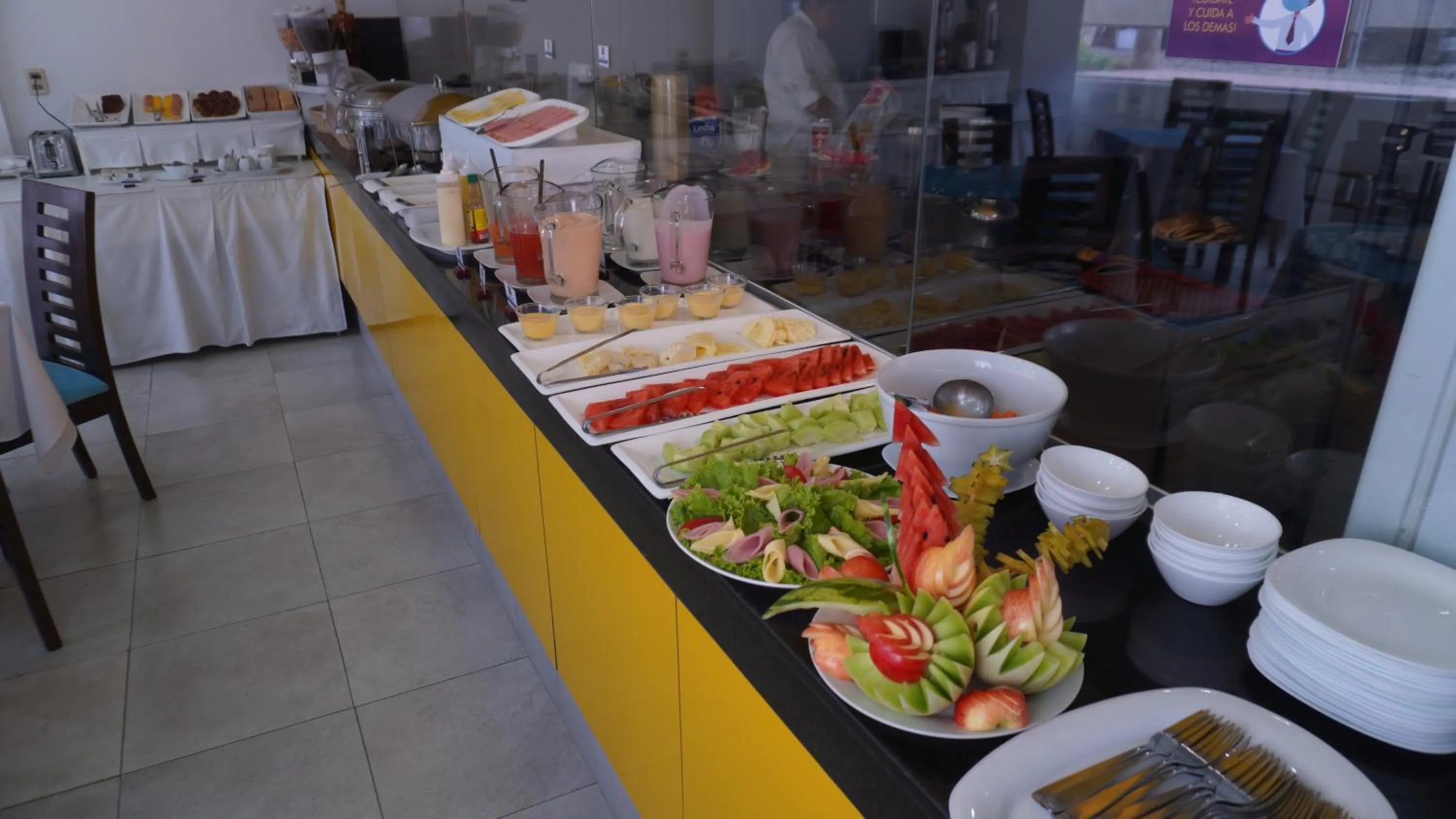 Buffet breakfast in Delfines Apart Hotel